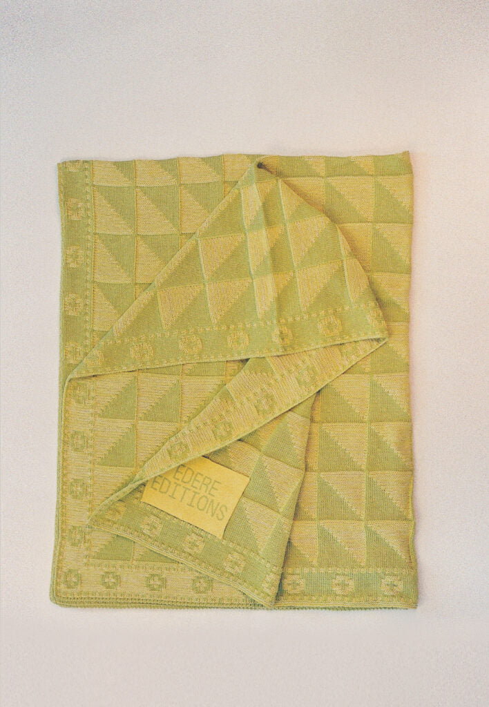 Khayal Throw (Citrus / Oud)