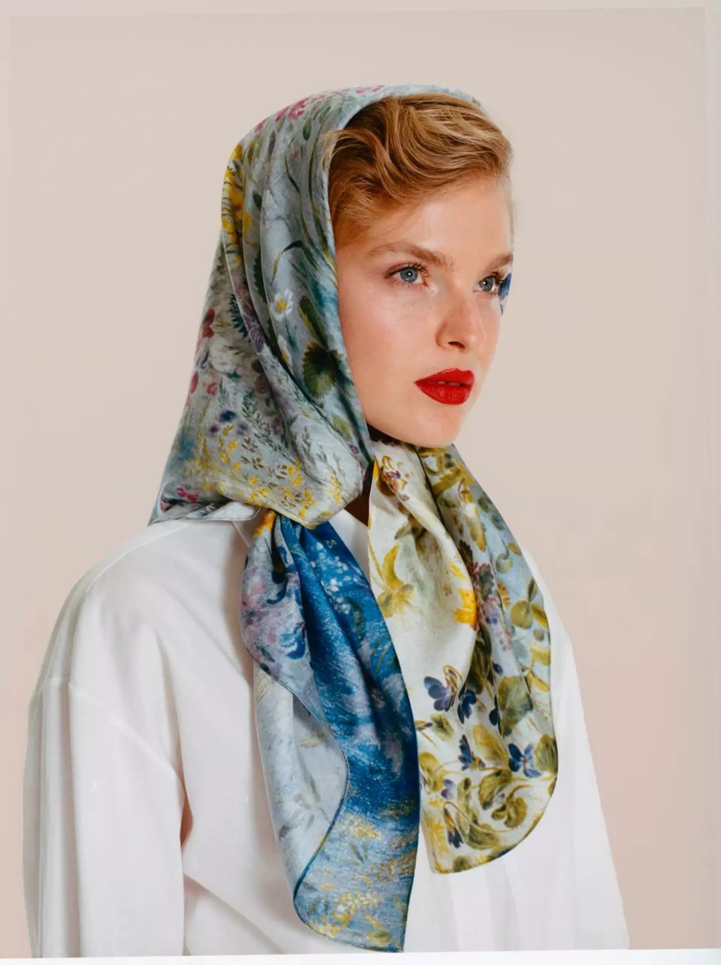 Шовковий шарф "Польові квіти. 1941"