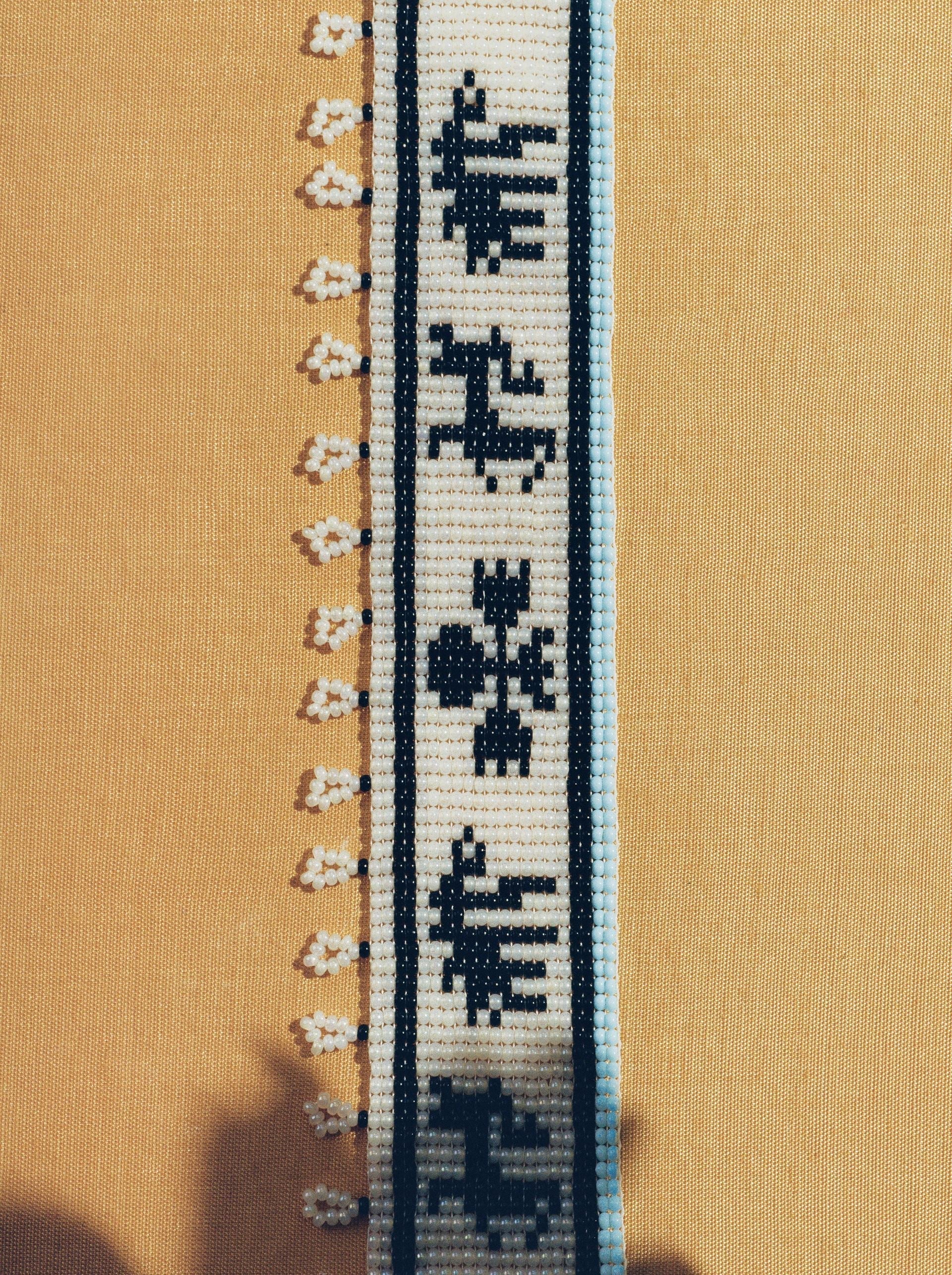 «Силуети» гердан