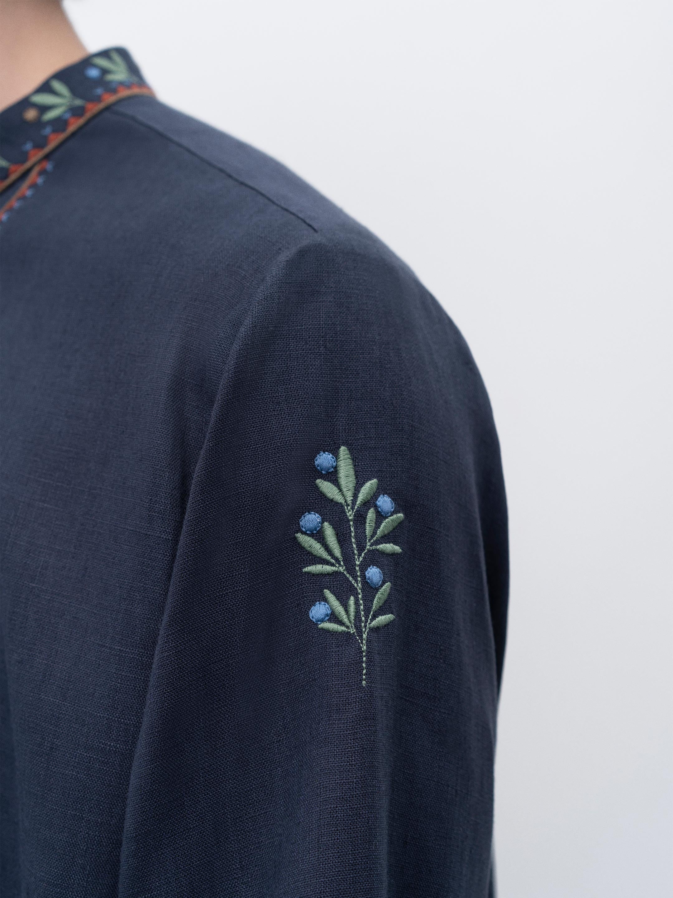 Dark blue men's embroidered shirt Lis
