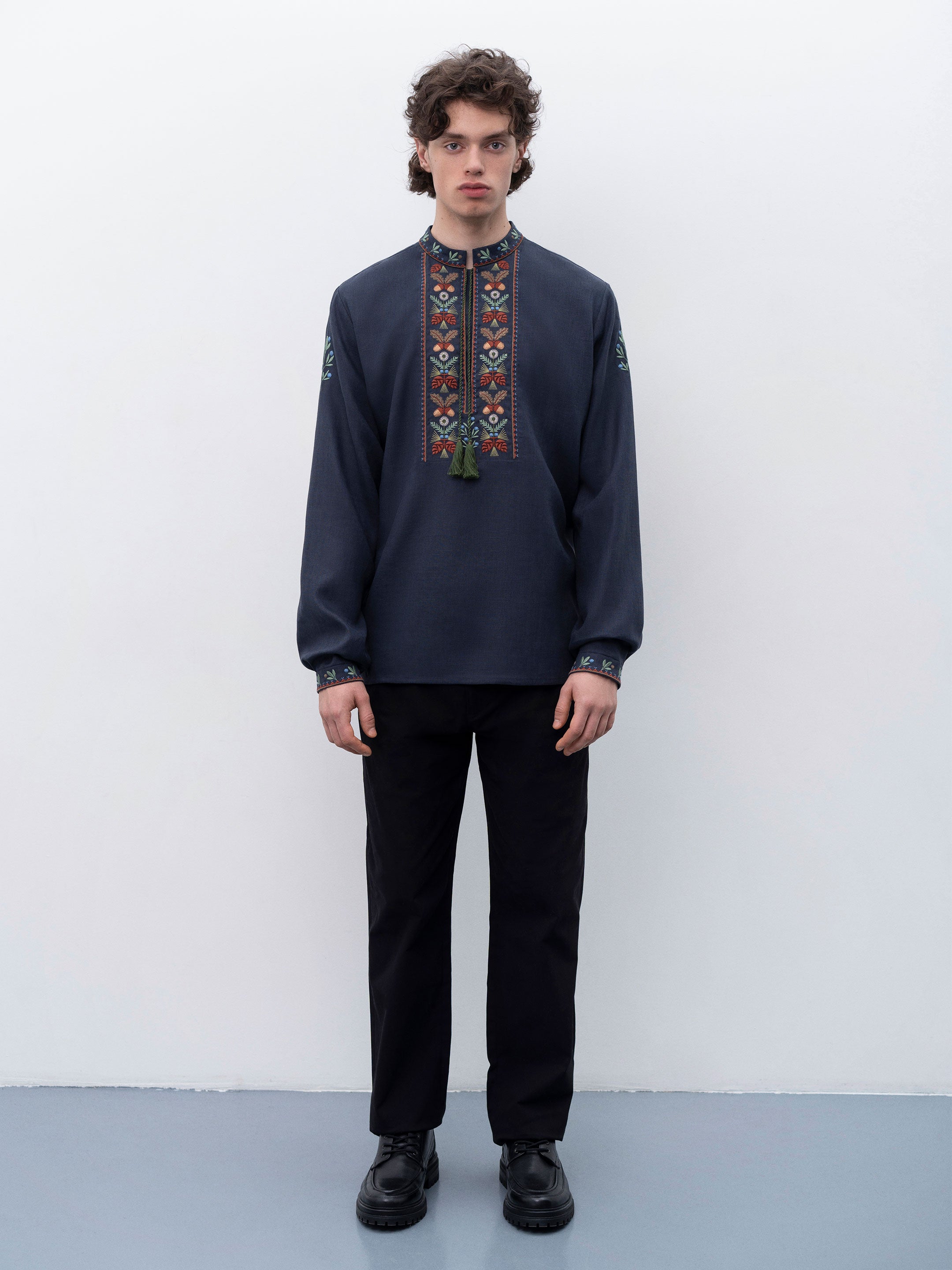 Dark blue men's embroidered shirt Lis