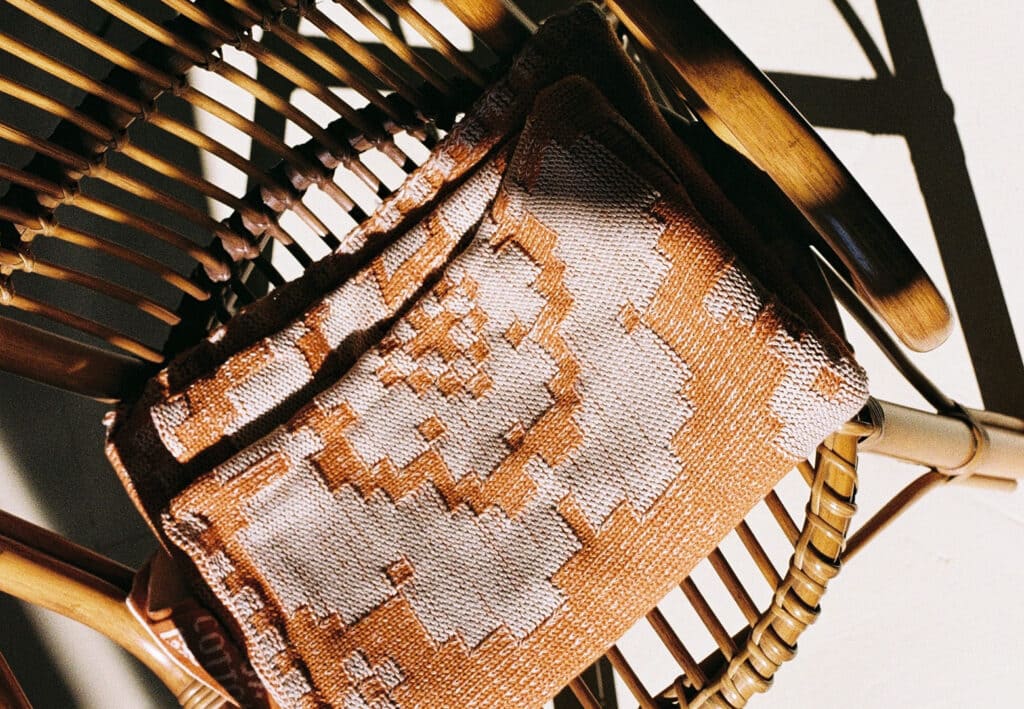 Hollyhocks Blanket (Copper / Chalk Stone)