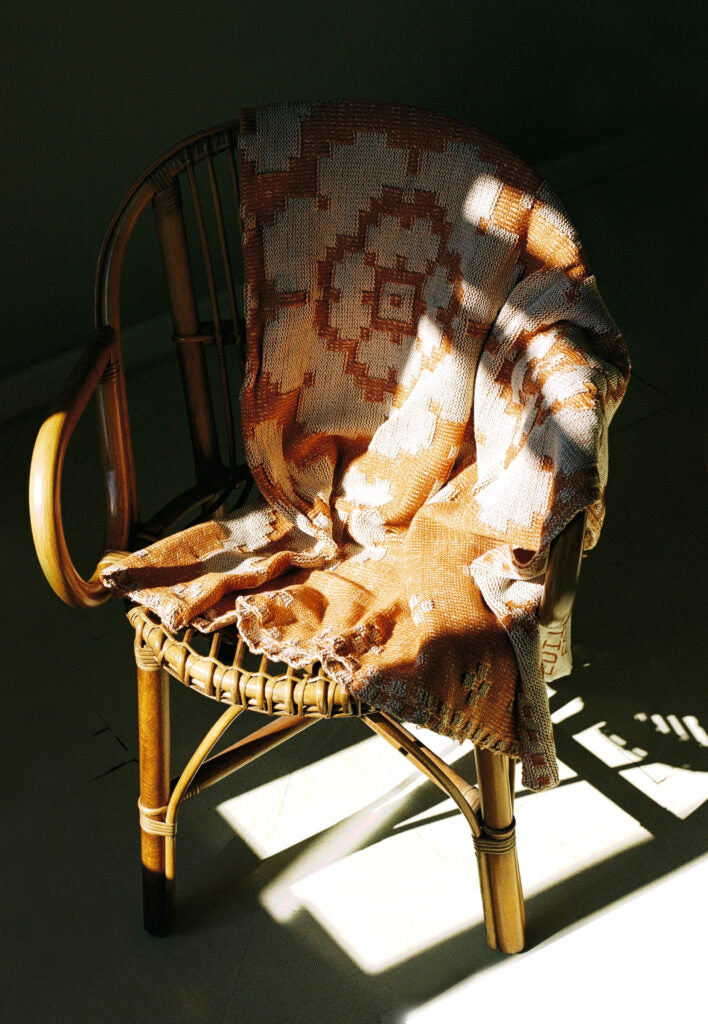 Hollyhocks Blanket (Copper / Chalk Stone)