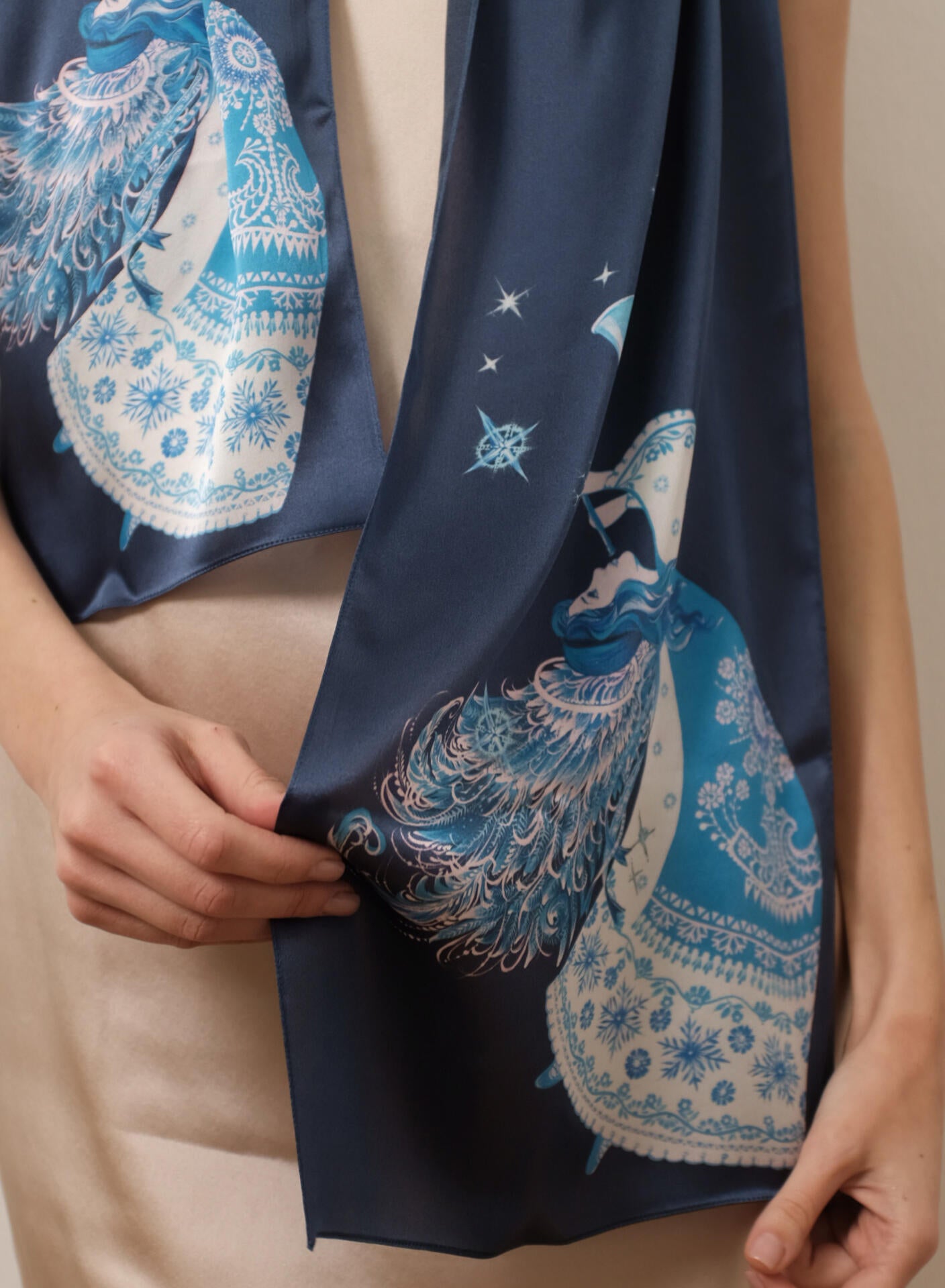 Shawl with angels is blue