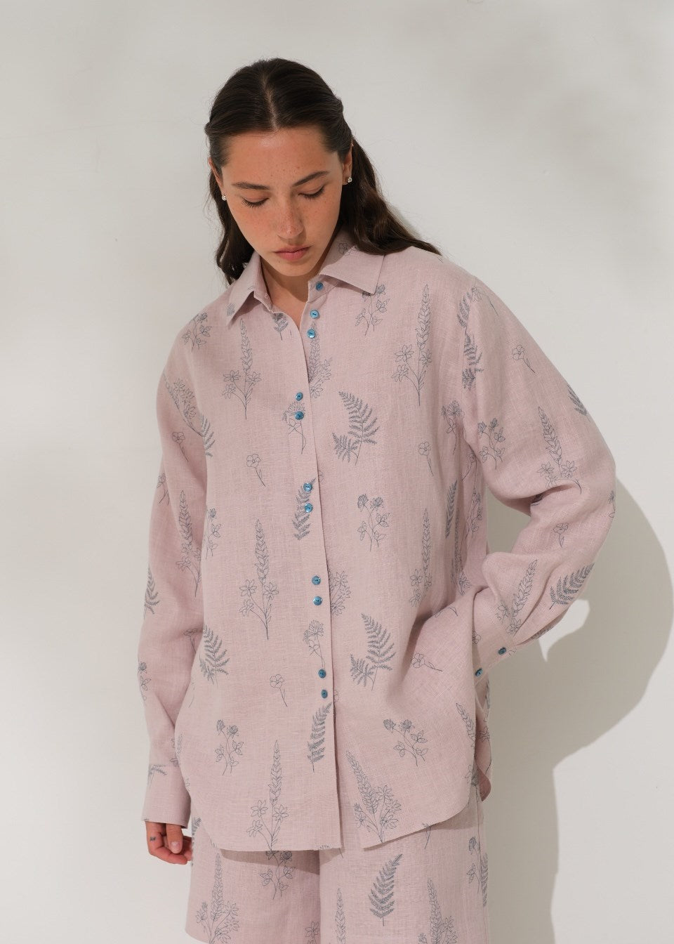 Printed shirt with cuffs