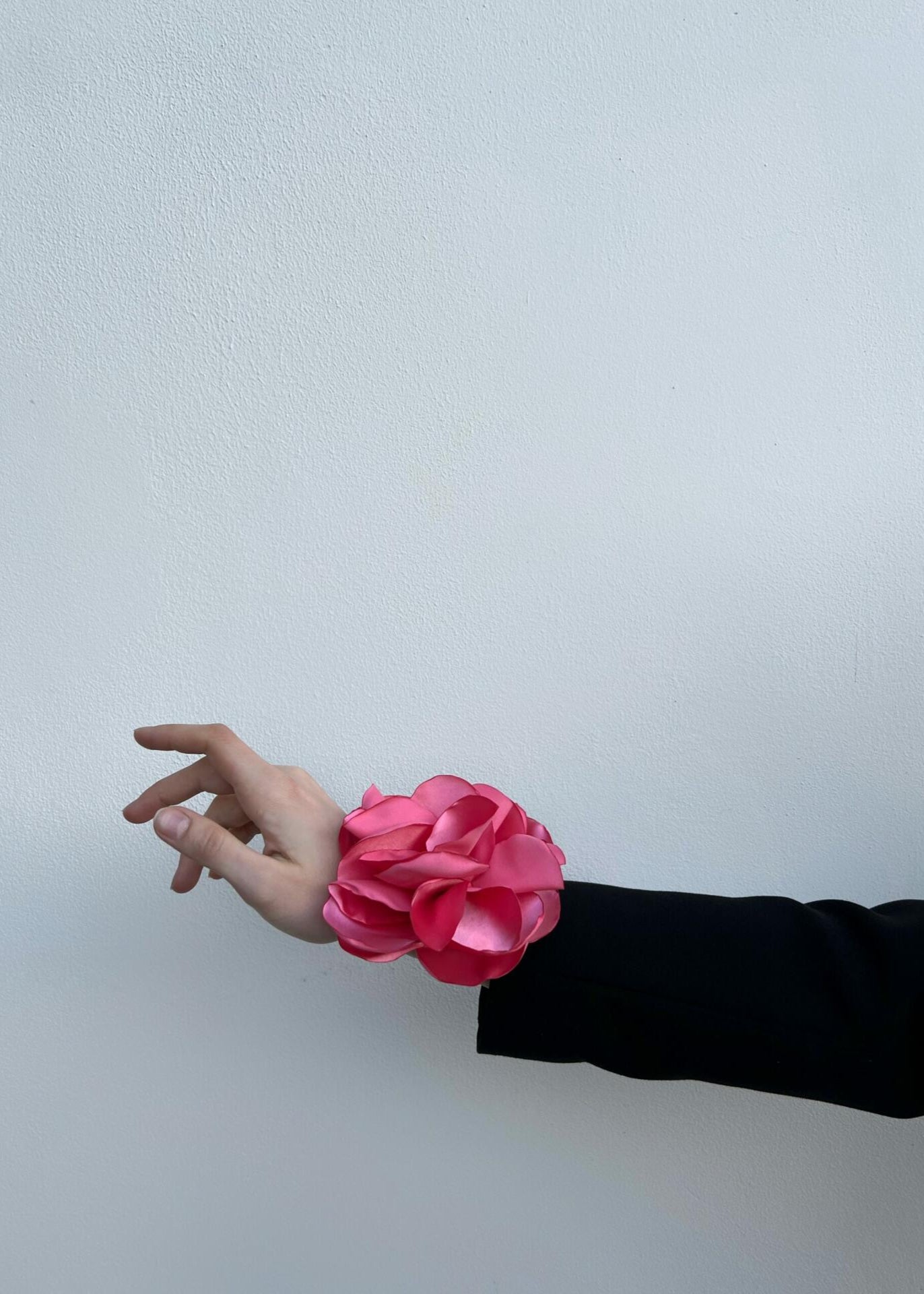 Accessory silk flower with ties