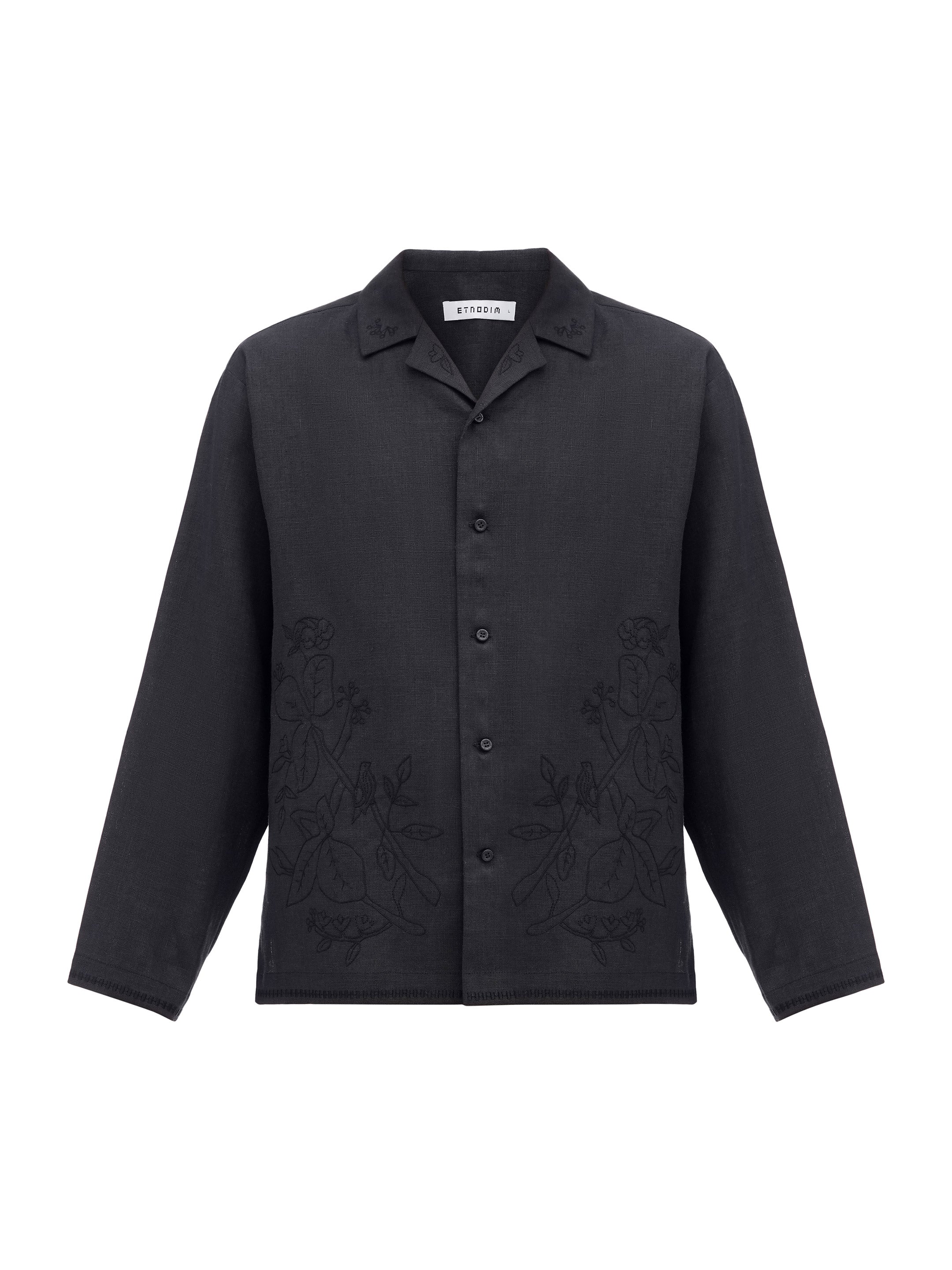 Black shirt with matching embroidery "Hlid"
