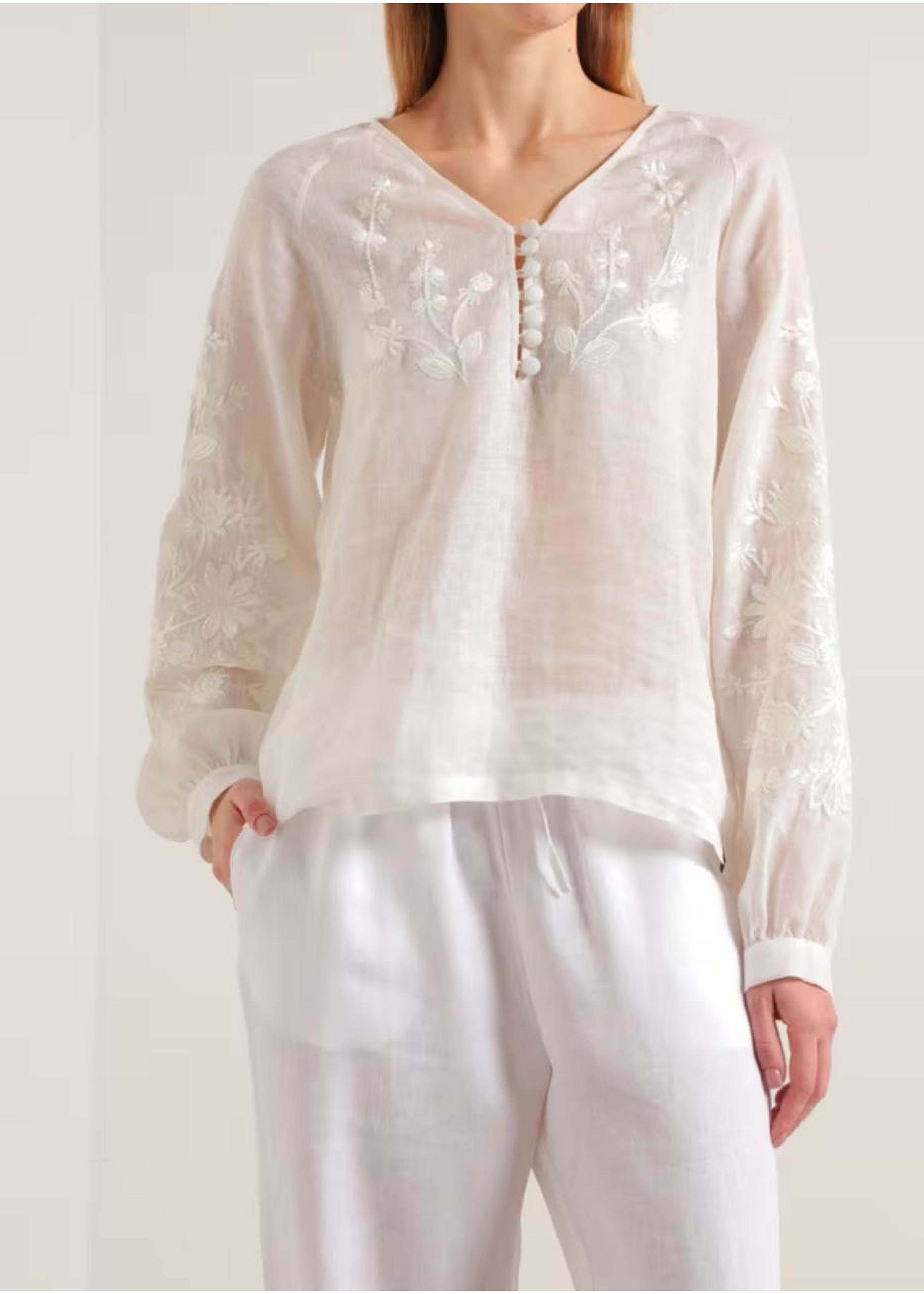 Blouse “Rozmai” white ornament