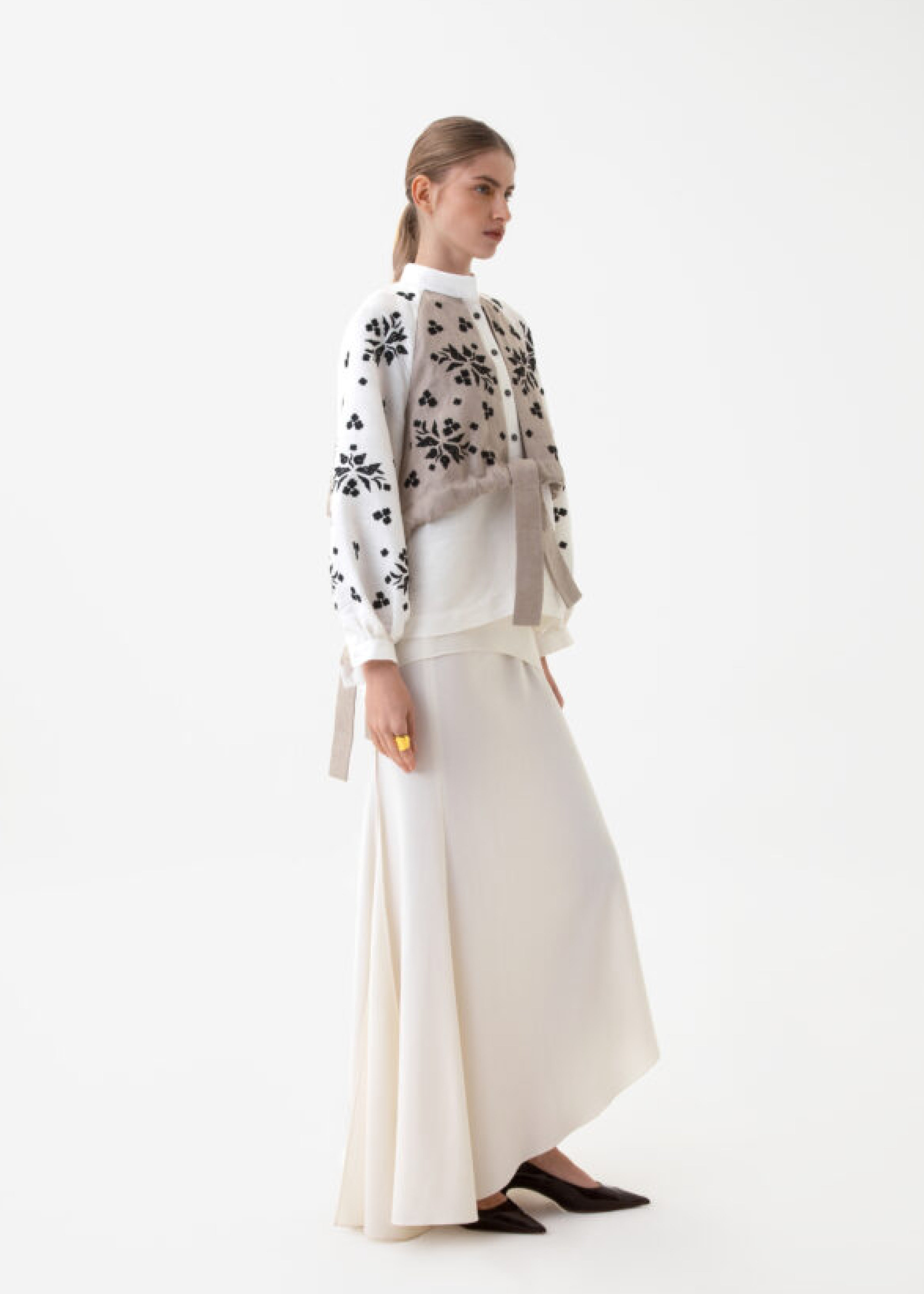 Blouse with keptarik “Yavorivskyi divotsvit” (black ornament)