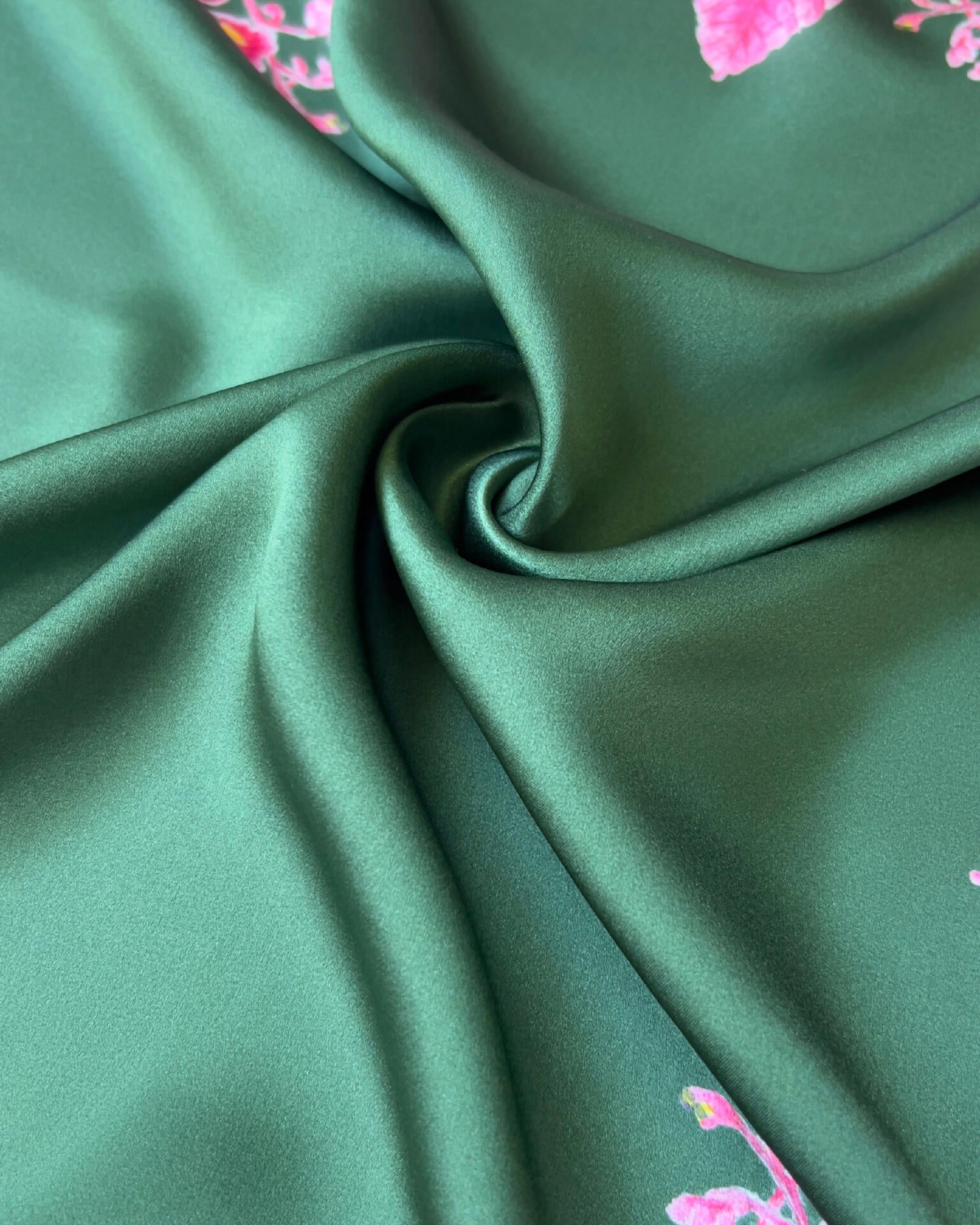 Silk scarf "Chestnuts" green