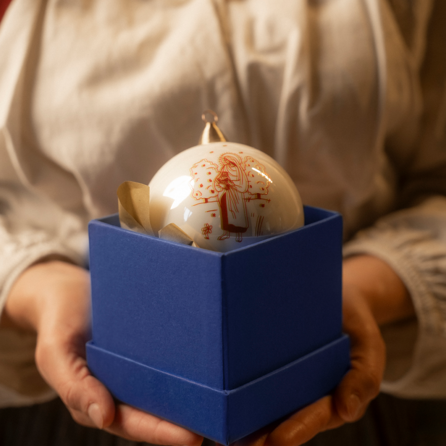 Glass christmas ball «Virgin mary» Chernihiv region