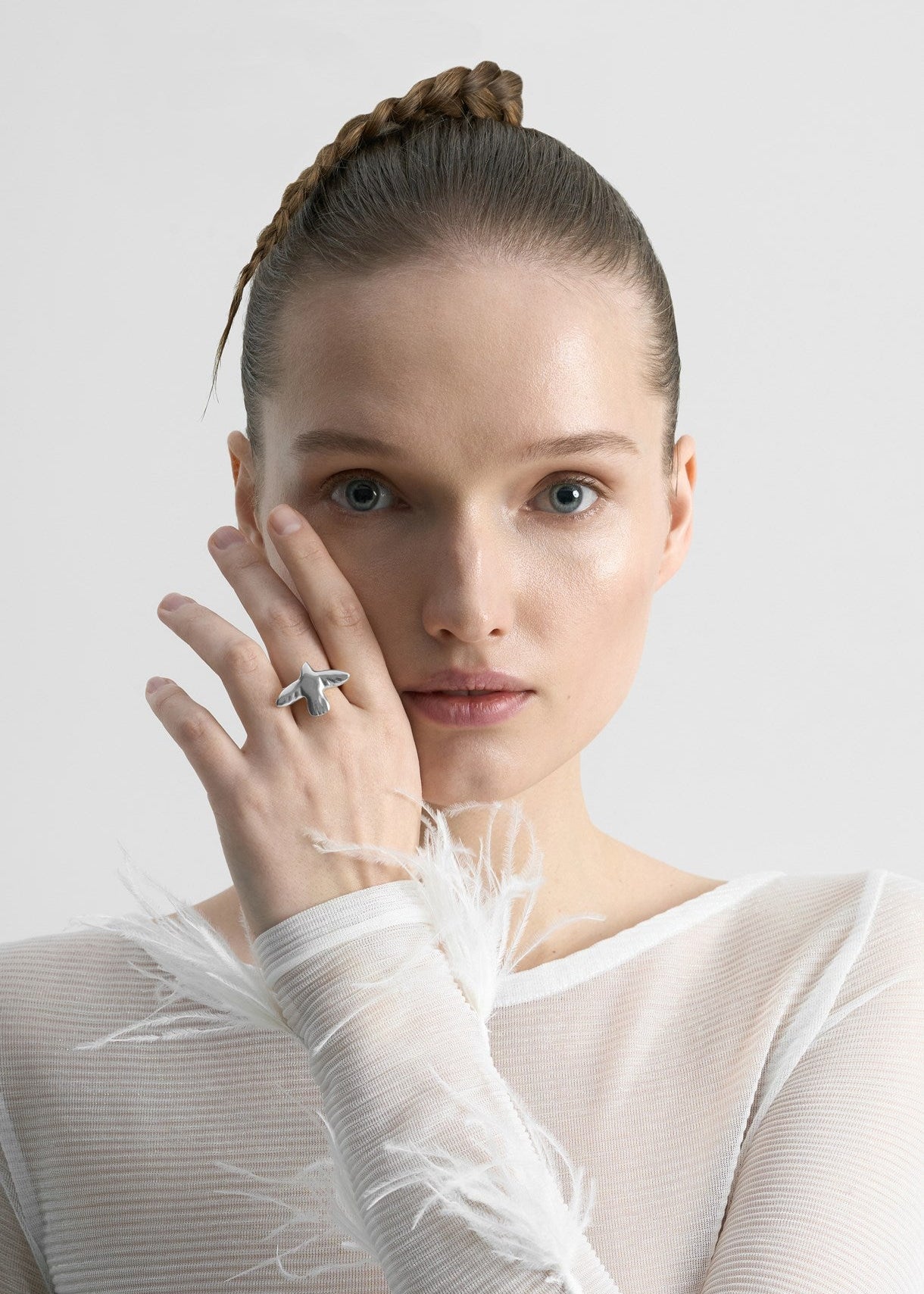 Ring "Era" with bird