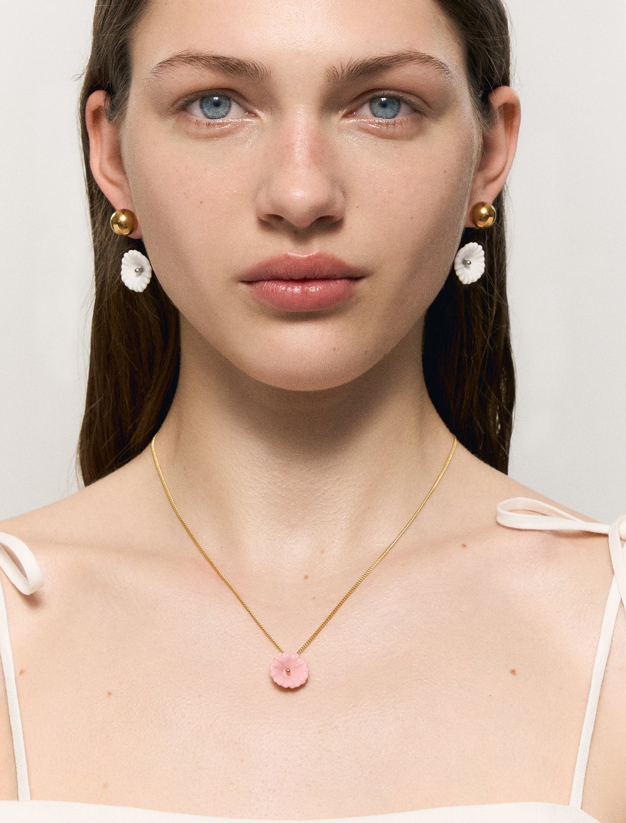 Malva Flower Pendant in Gilding