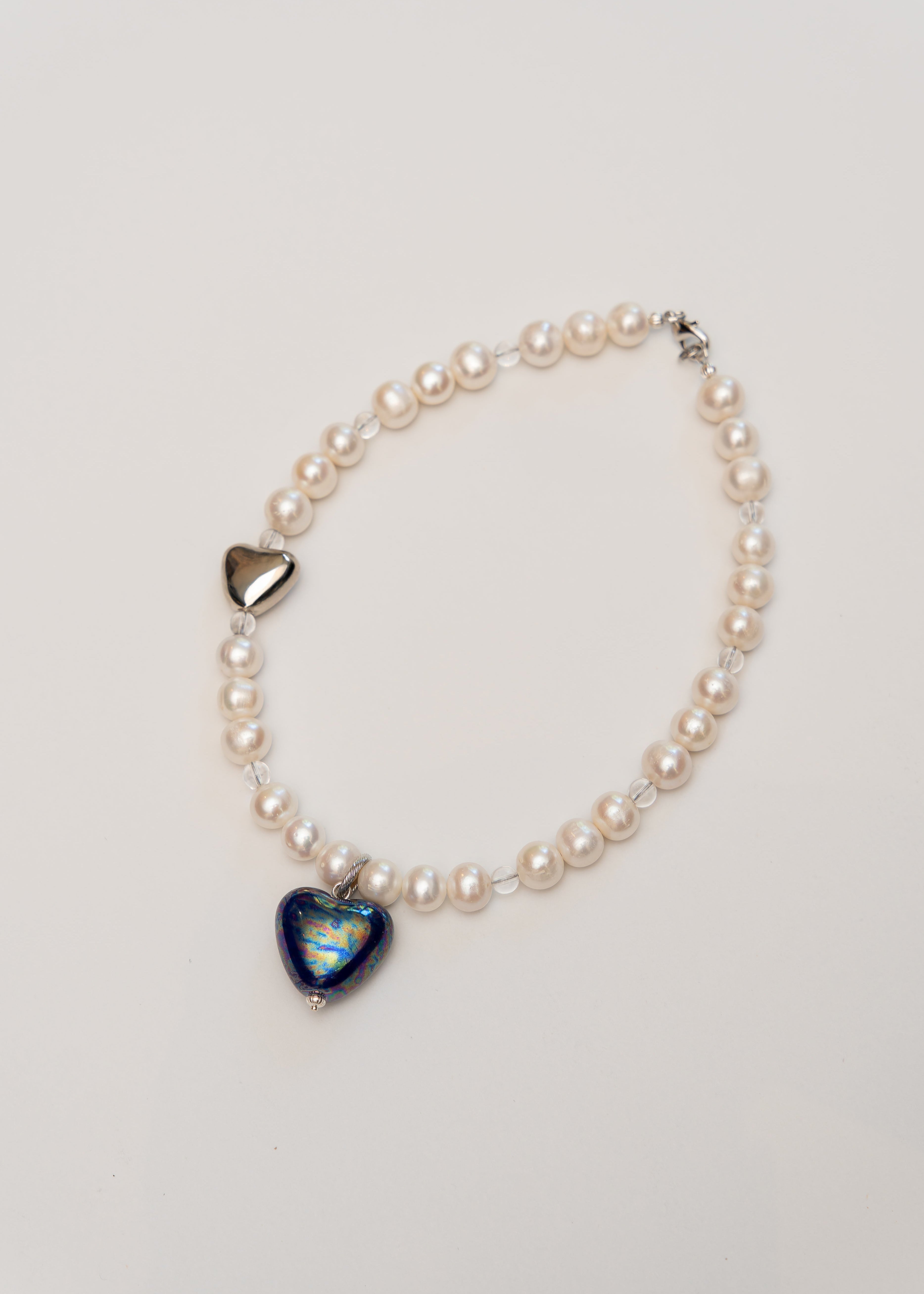 Necklace "Skarb" with pearls and two hearts
