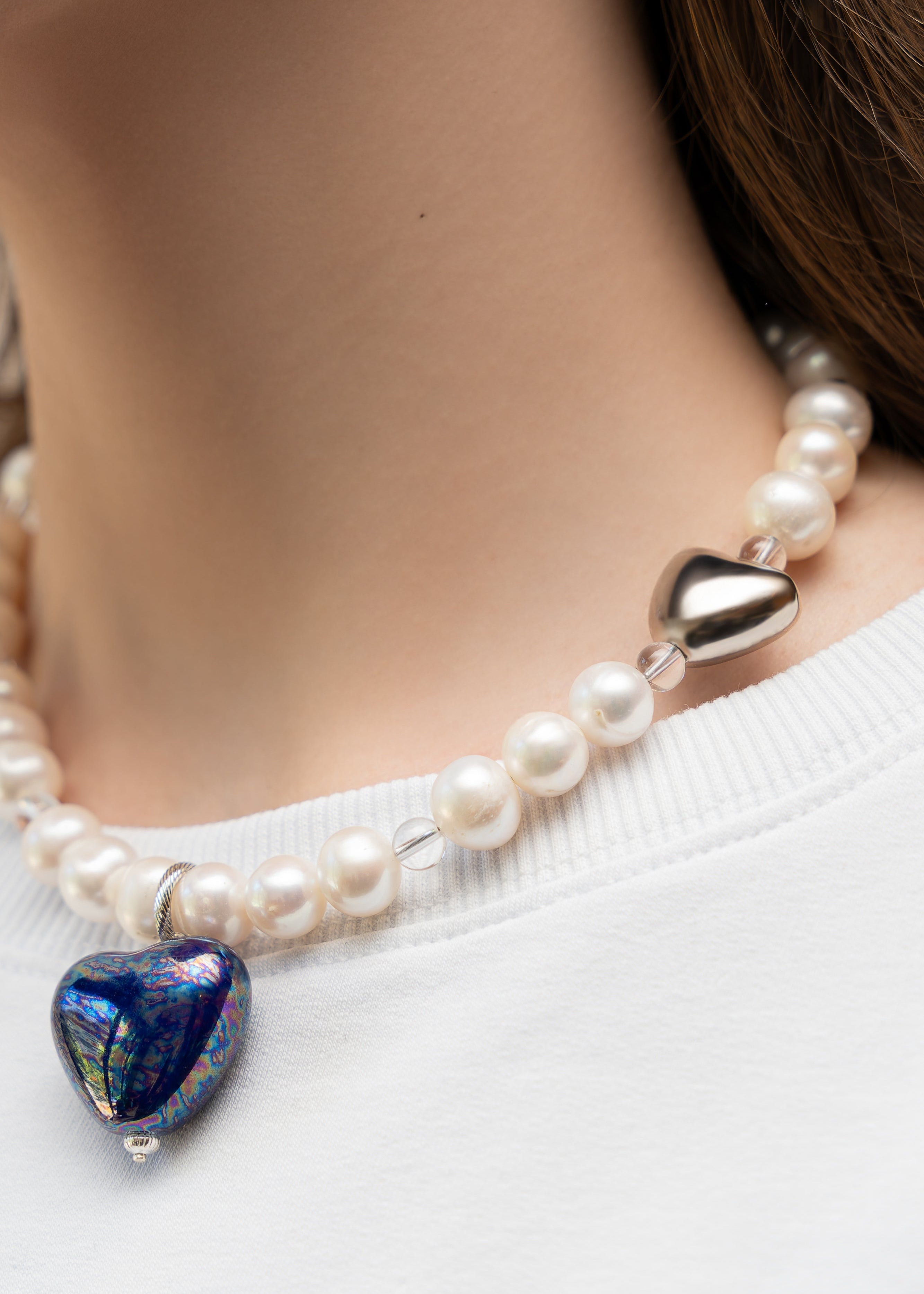 Necklace "Skarb" with pearls and two hearts
