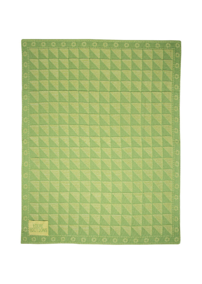 Khayal Throw (Citrus / Oud)