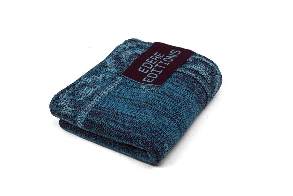 Shepherd`s Purse Blanket (Blue Slate)