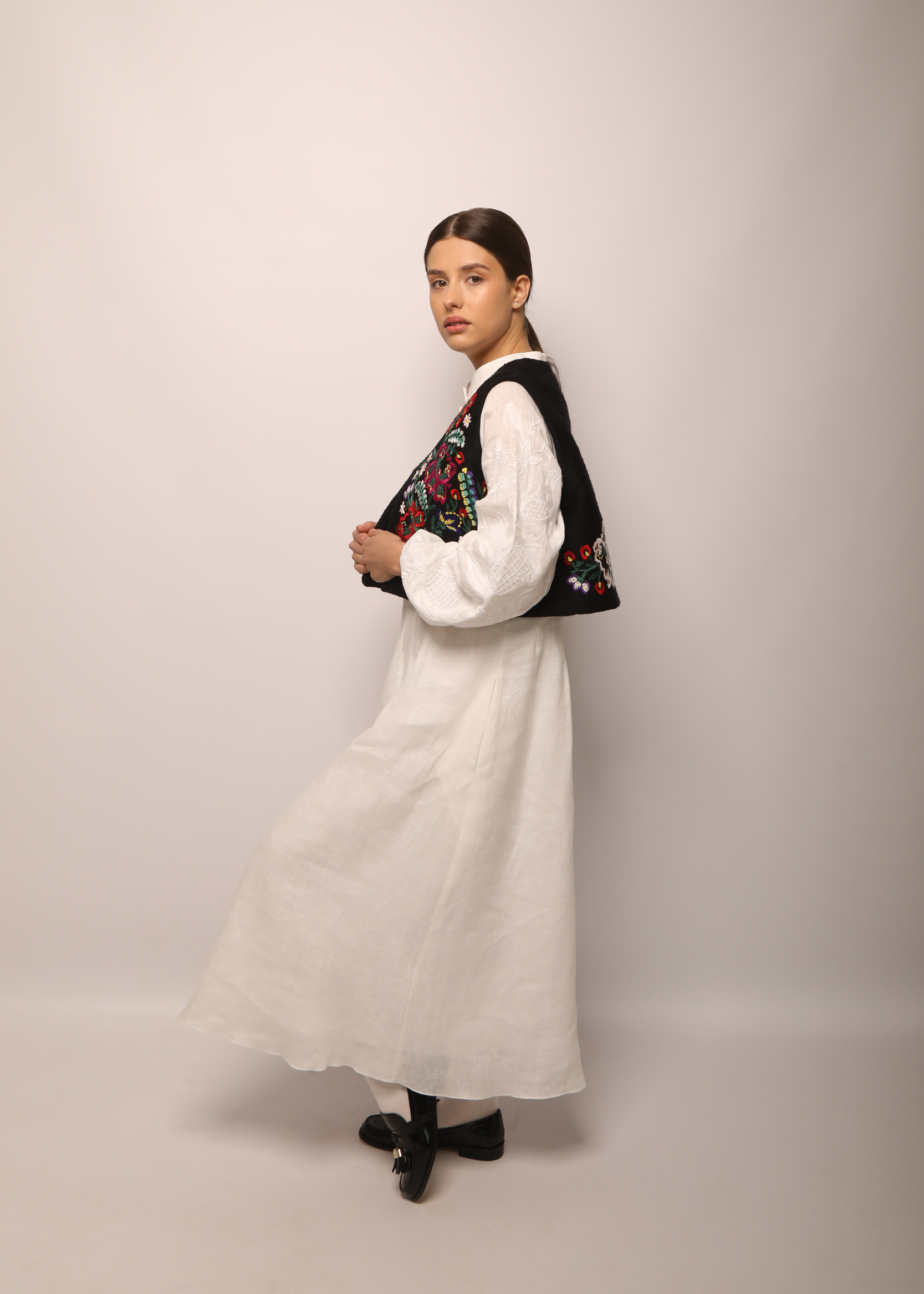 Kerset with traditional embroidery “Opillya”
