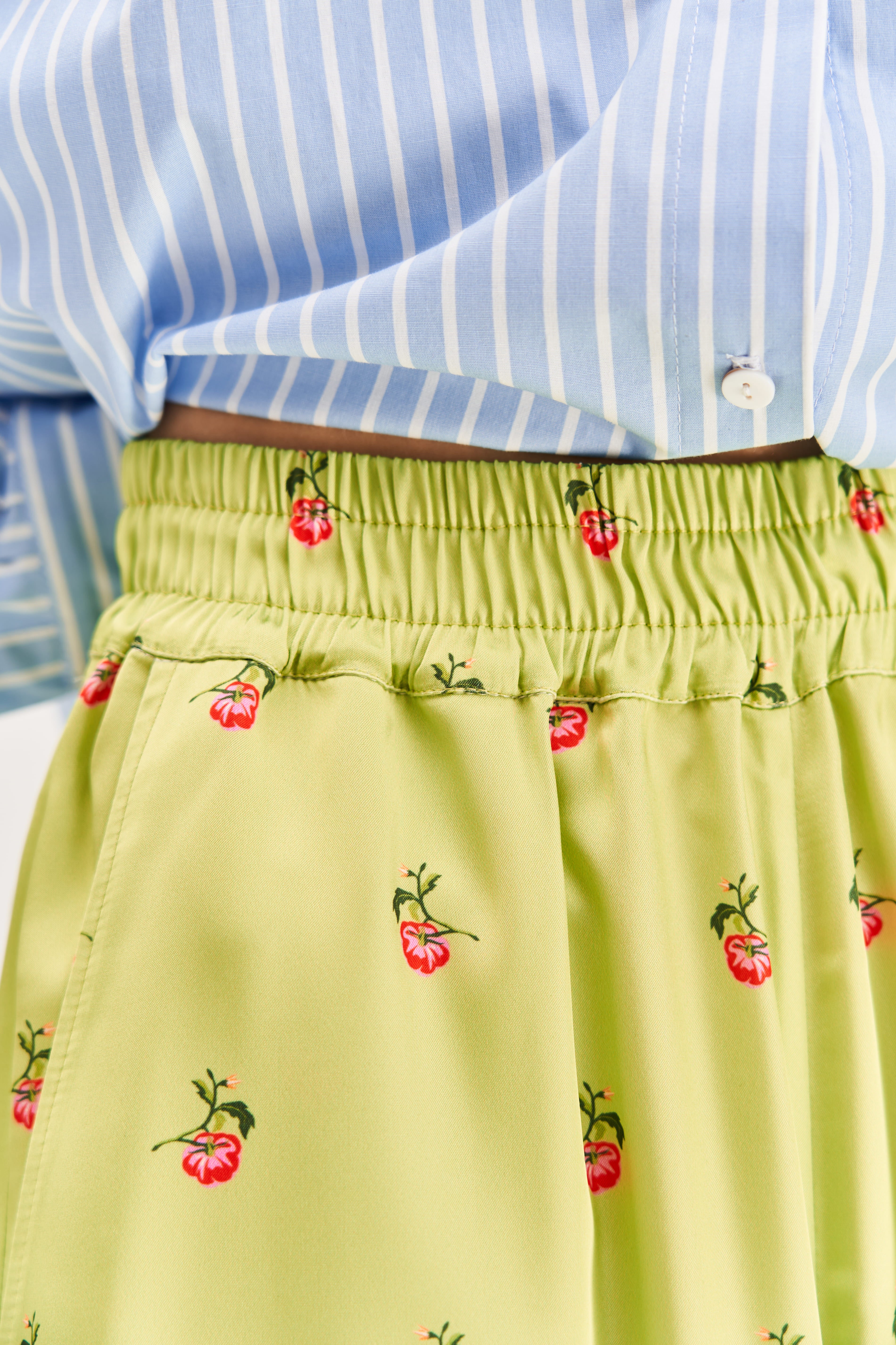 "Kherson Tomatoes" Printed Pants, Green