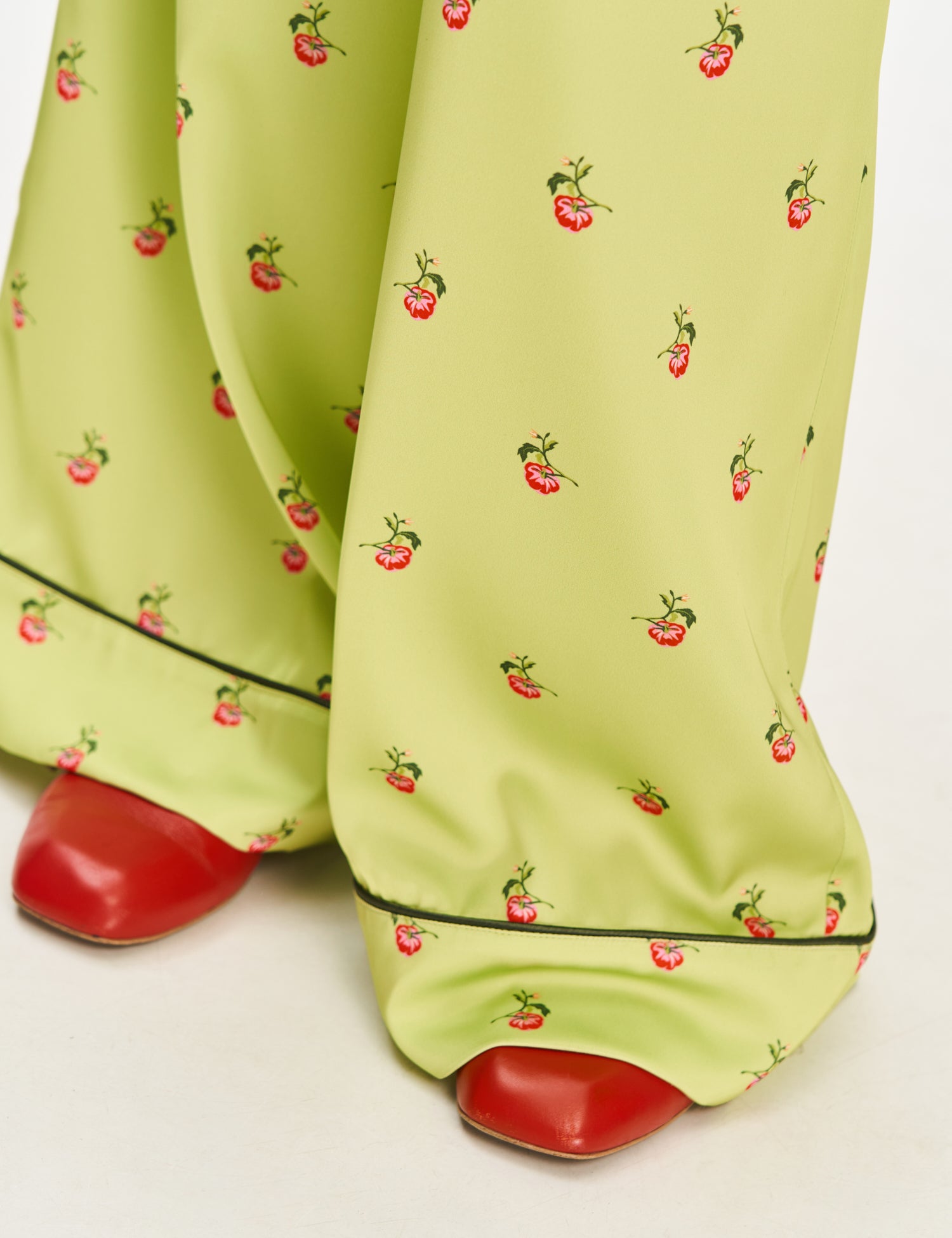 "Kherson Tomatoes" Printed Pants, Green
