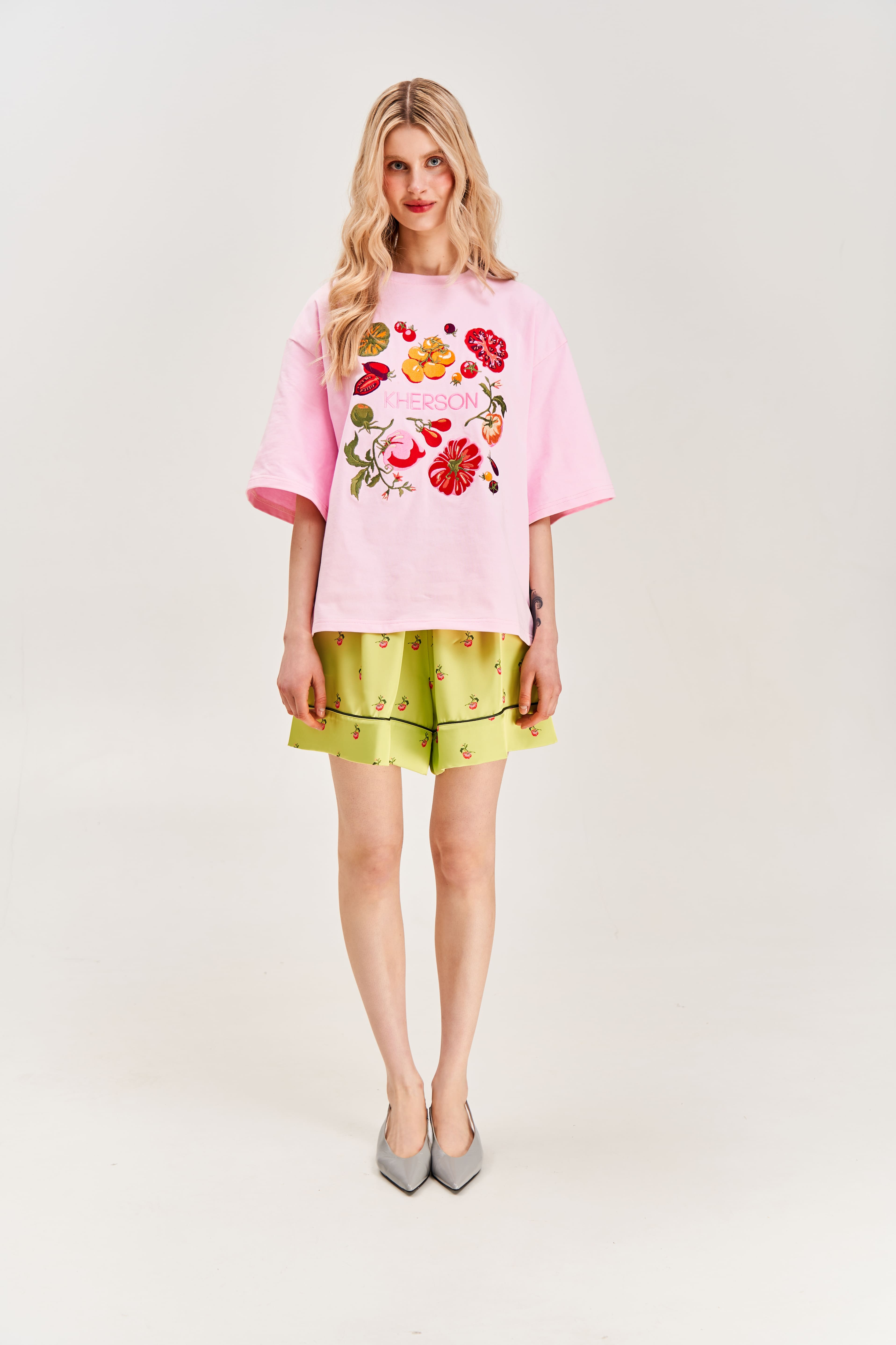 "Kherson Tomatoes" Embroidered T-shirt, Pink