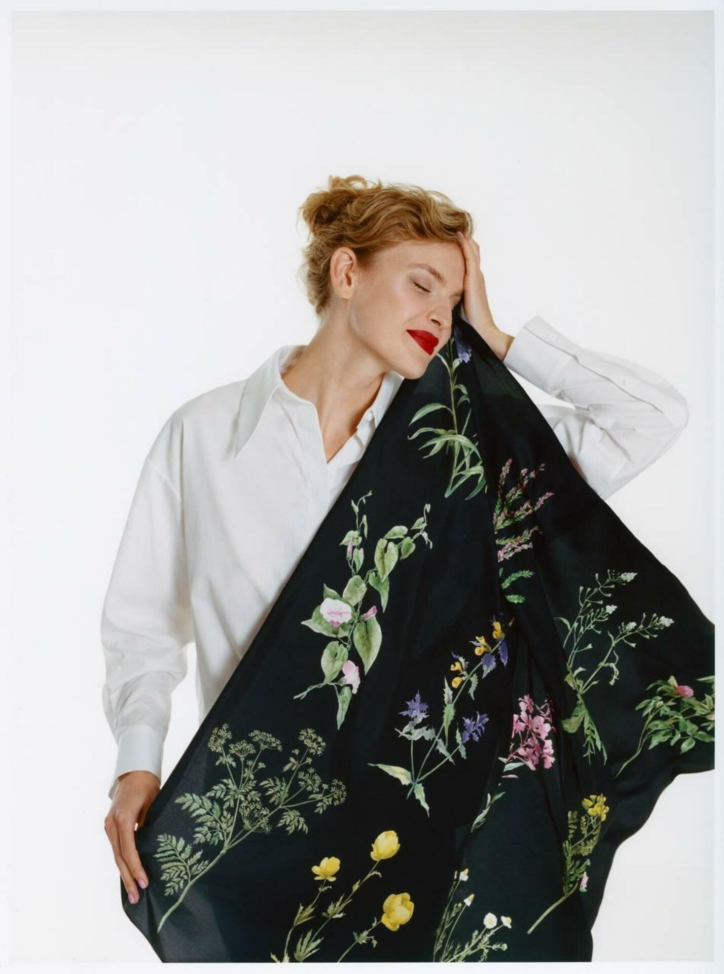 Silk scarf "Botany"