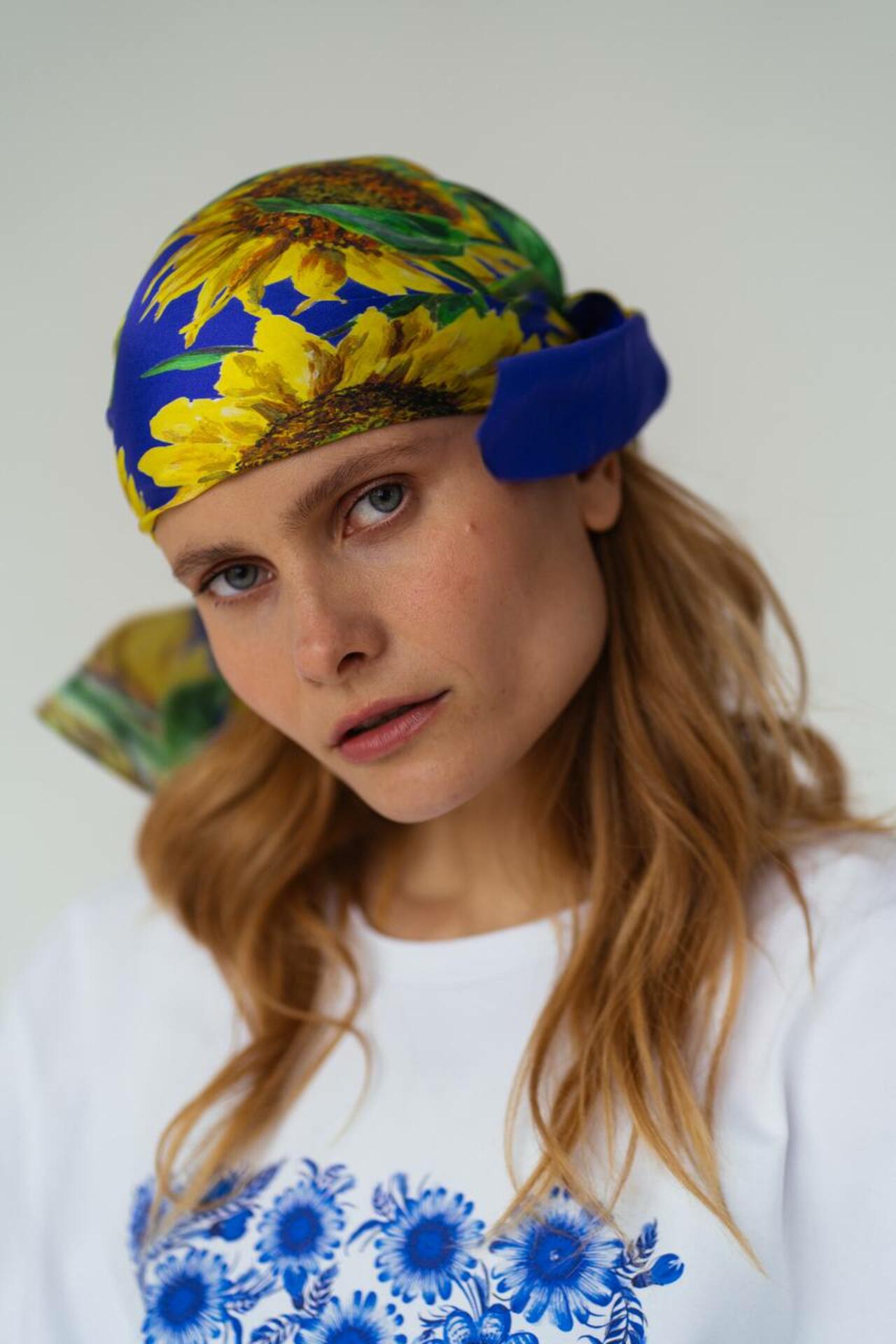 Silk scarf "Sunflowers and bees"
