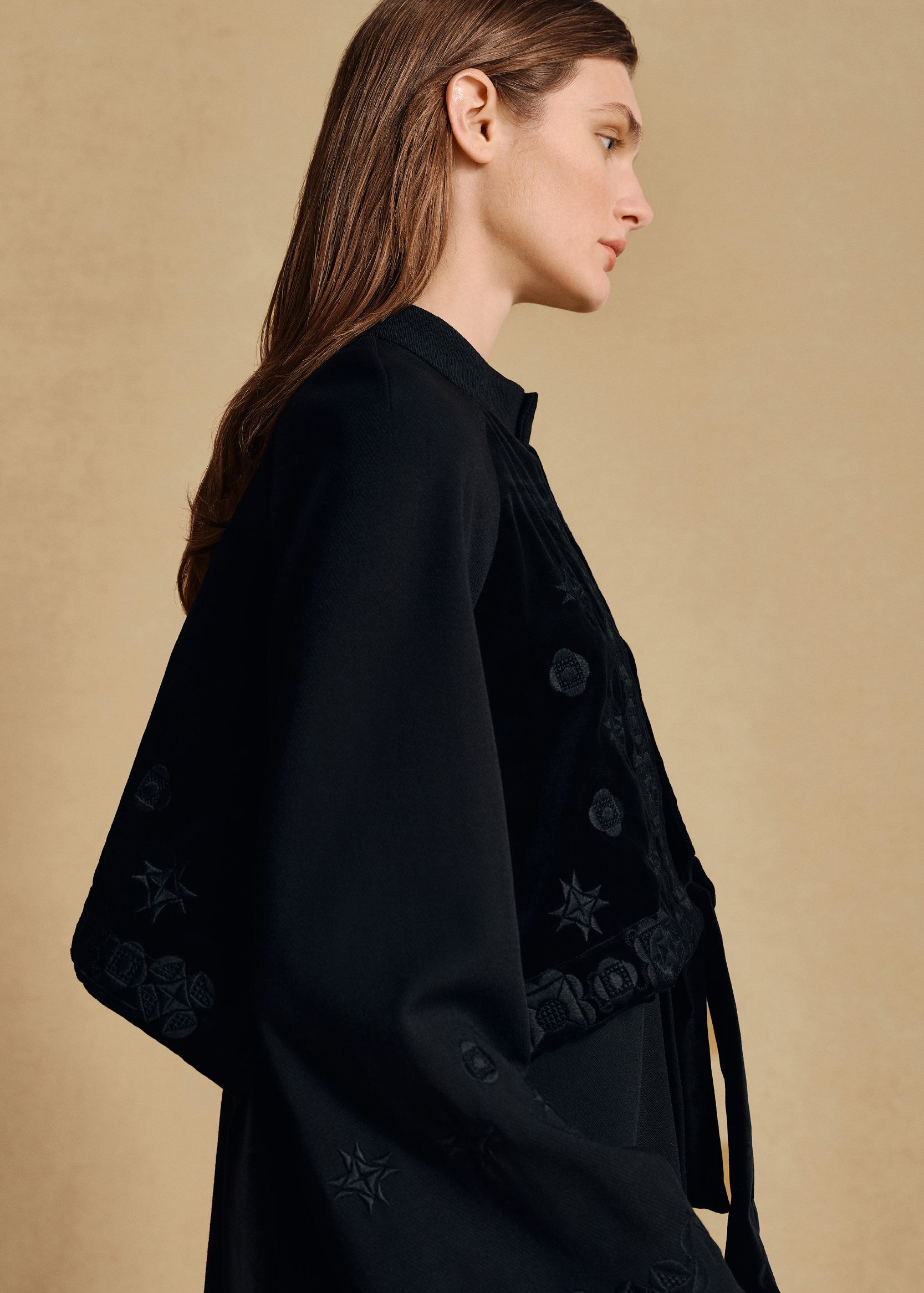 Wool Dress “Khmyz” (Kindling)