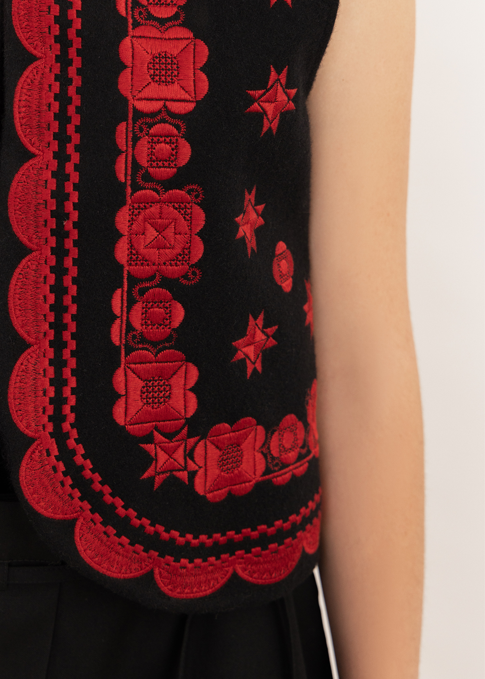 Wool keptar (vest) “Zharyna” (Ember)