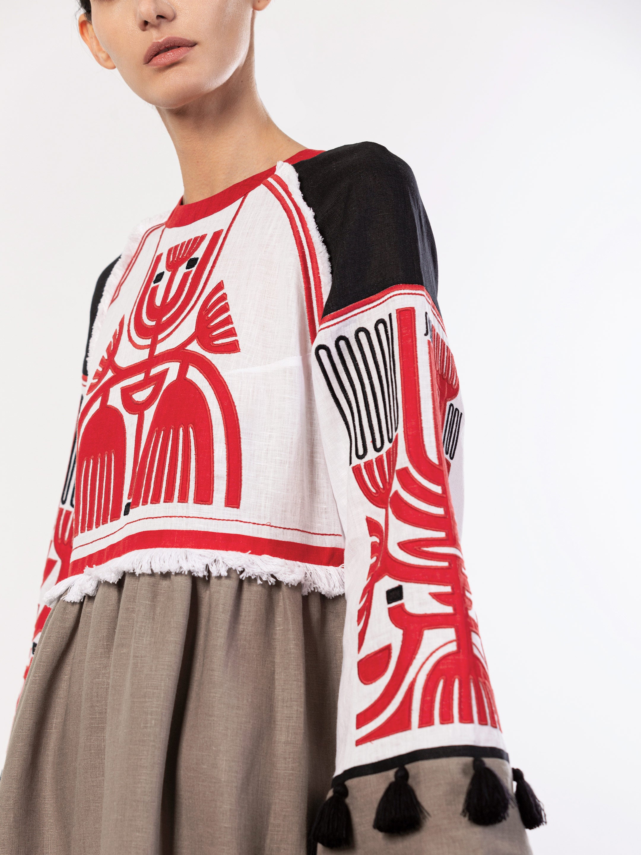 Linen dress with applique Icon Red