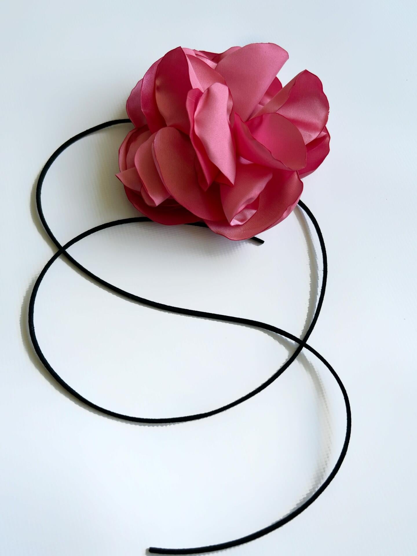 Accessory silk flower with ties