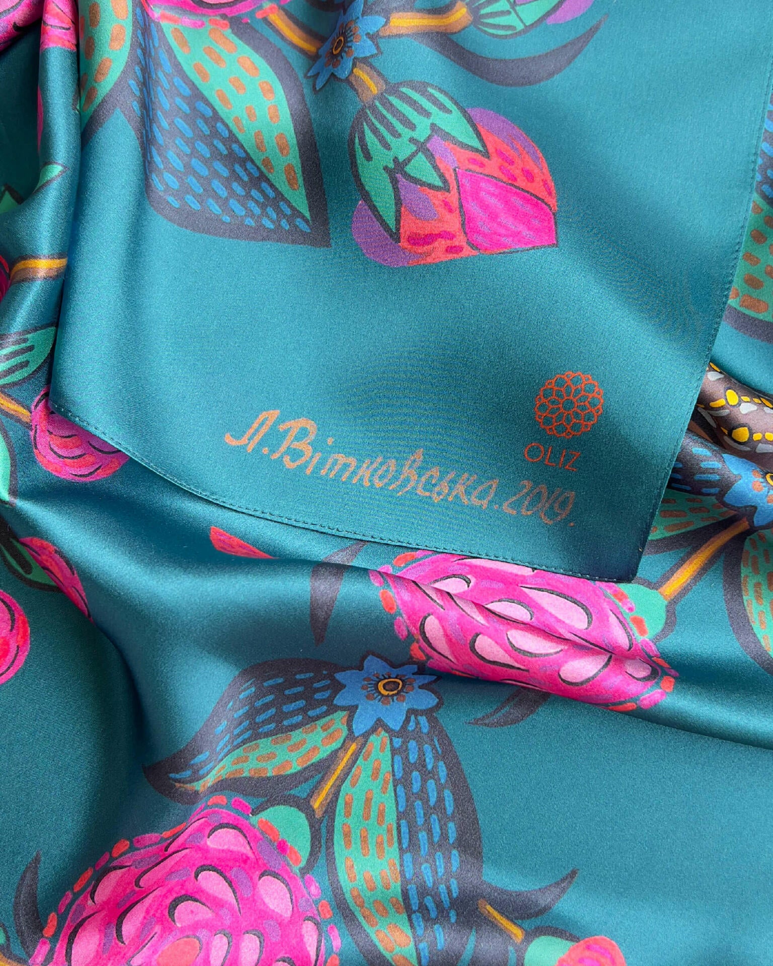 Silk scarf "Birds among flowers"