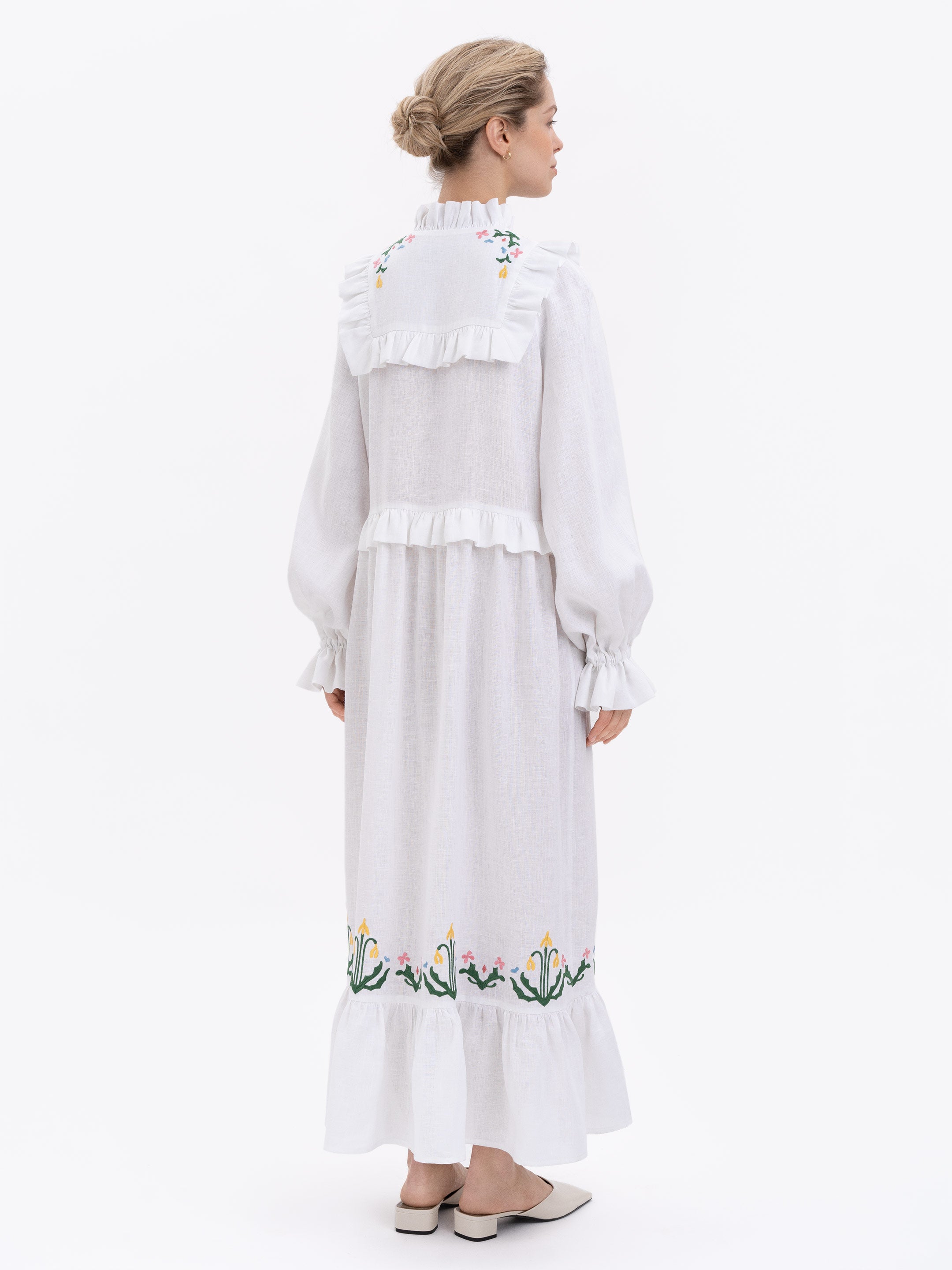 Long white dress "Lastivka"