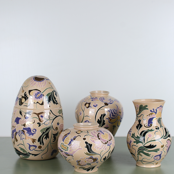 Ceramic egg - box purple with gold