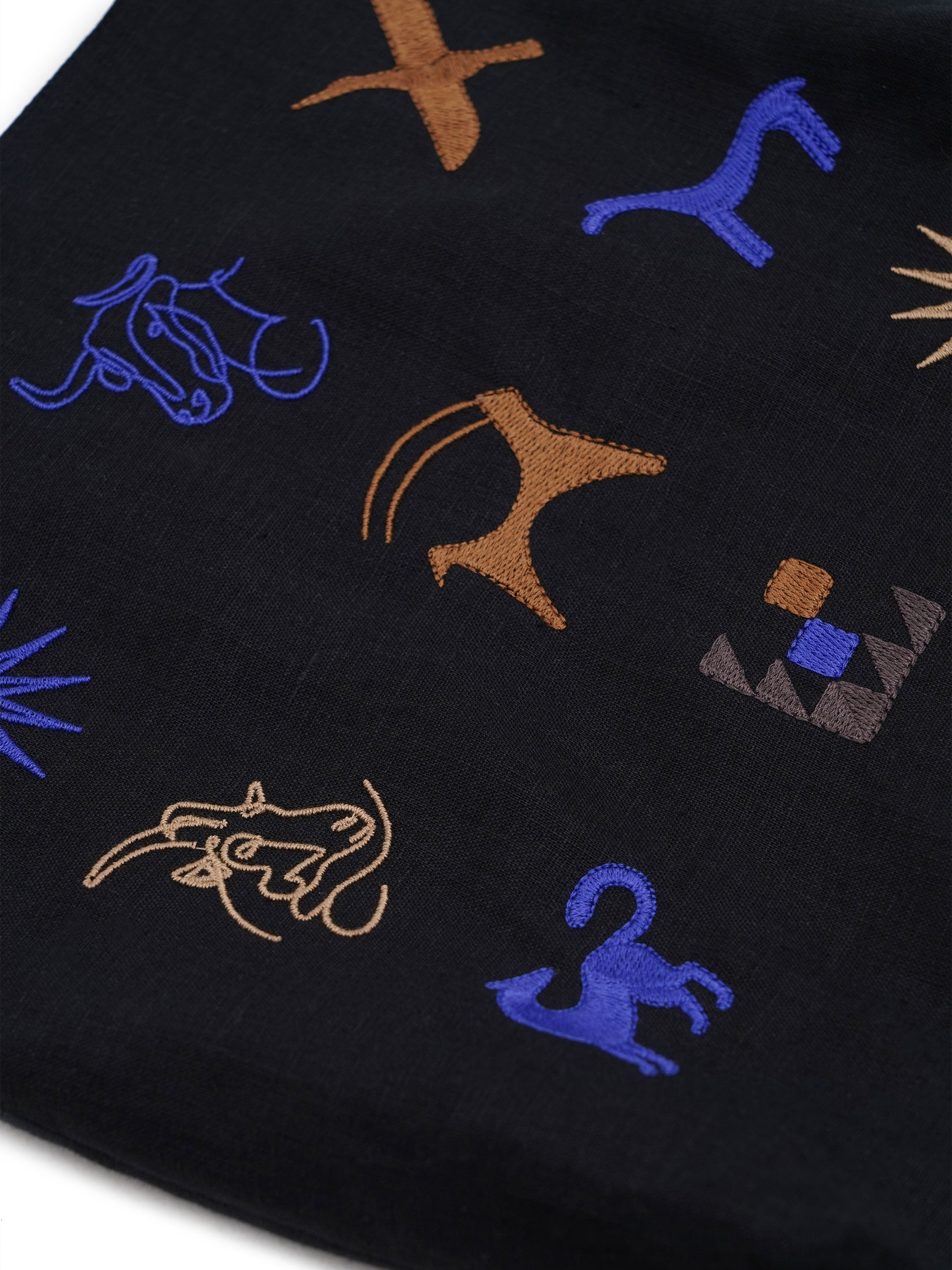 Linen bag with embroidered ornament wild animals "Zvir"
