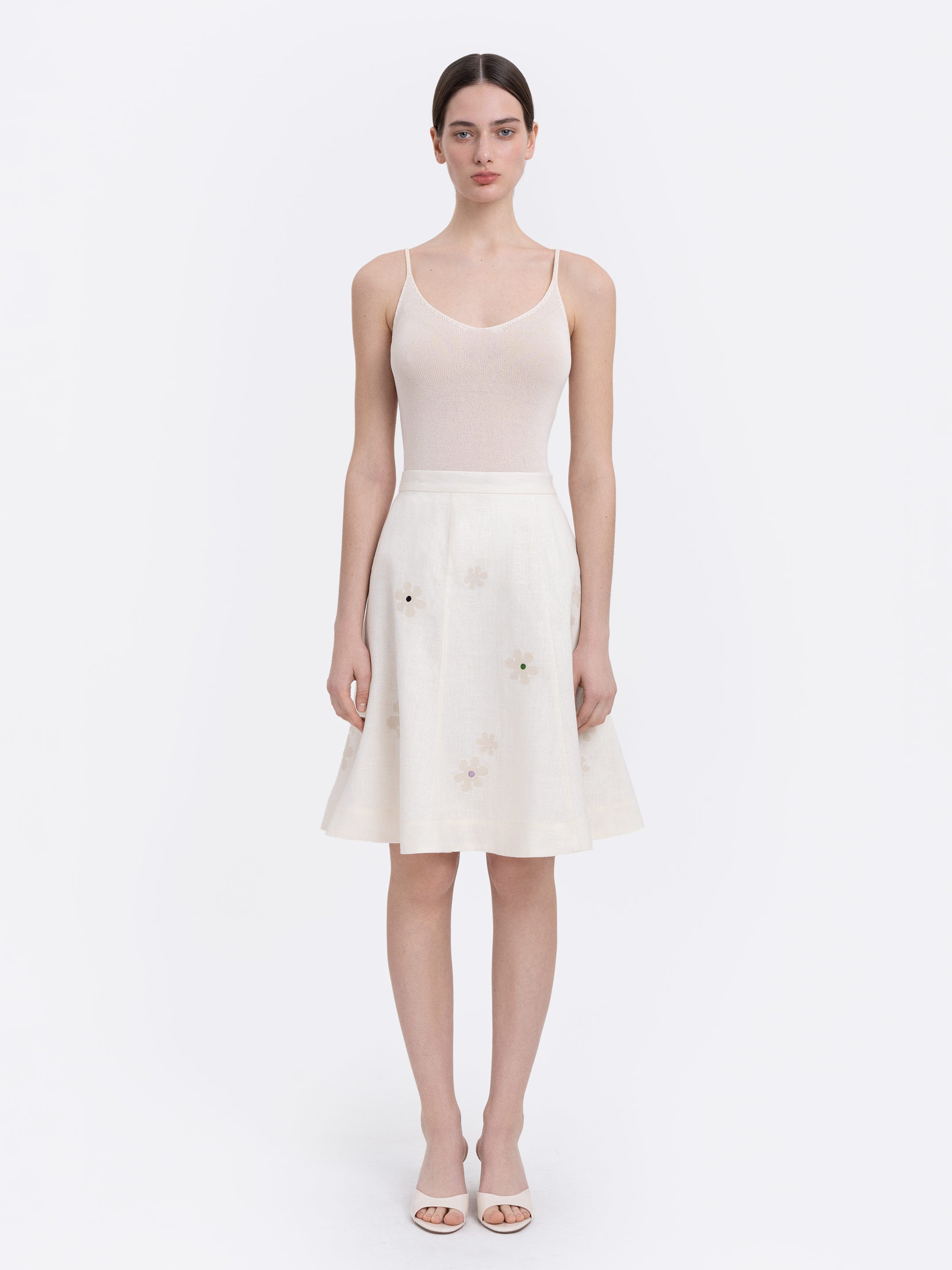 Milk‑coloured embroidered skirt “Oda”