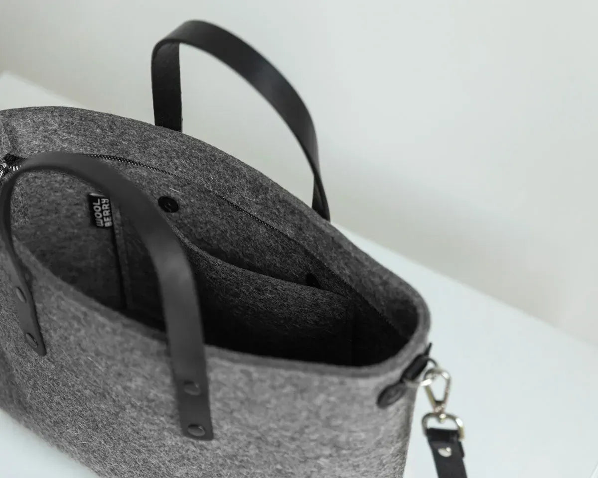 Crossbody Tote Bag L, Graphite