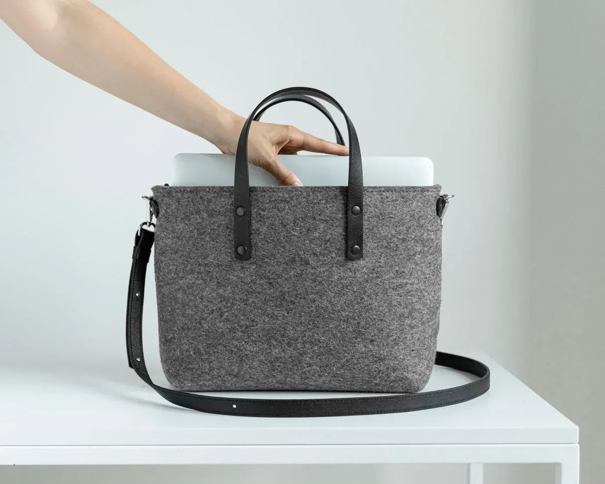 Crossbody Tote Bag L, Graphite