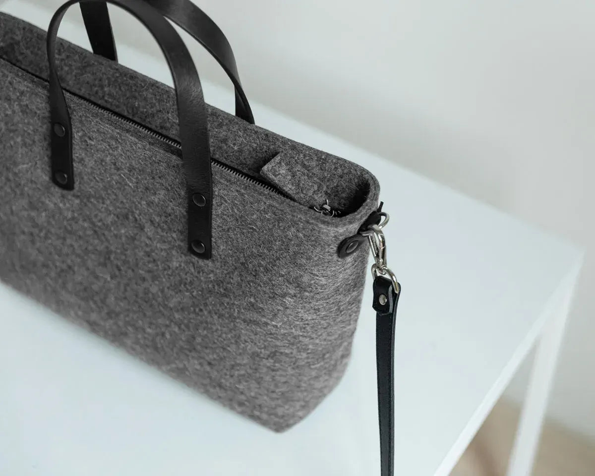 Crossbody Tote Bag L, Graphite