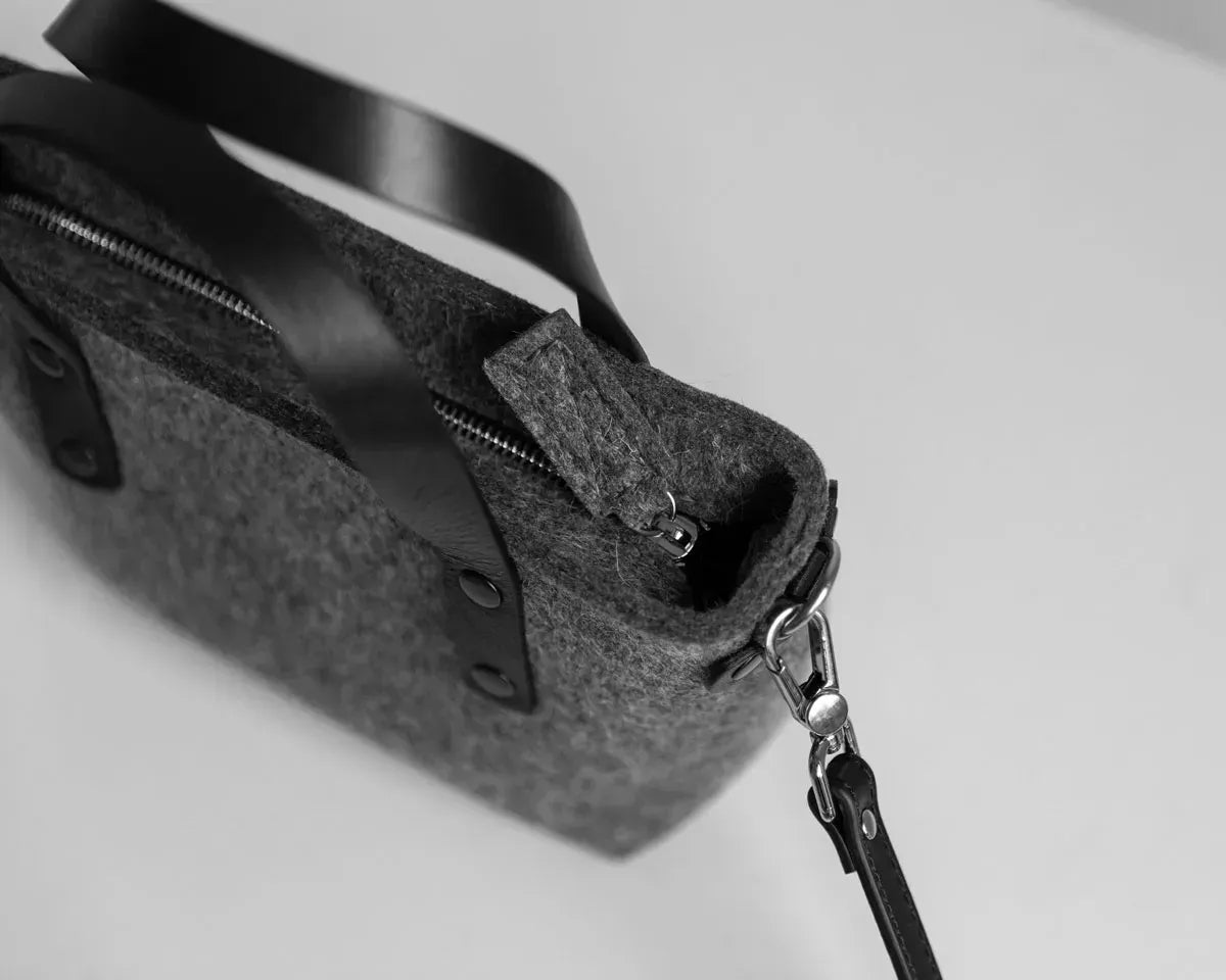 Crossbody Tote Bag S, Graphite