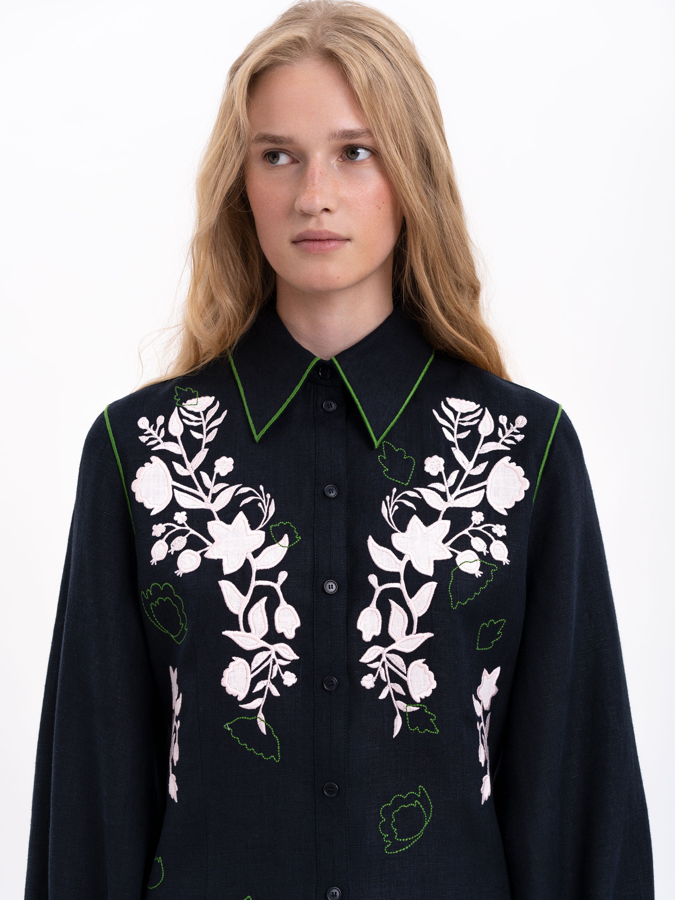 Black linen embroidered shirt "Zhuravlyna"