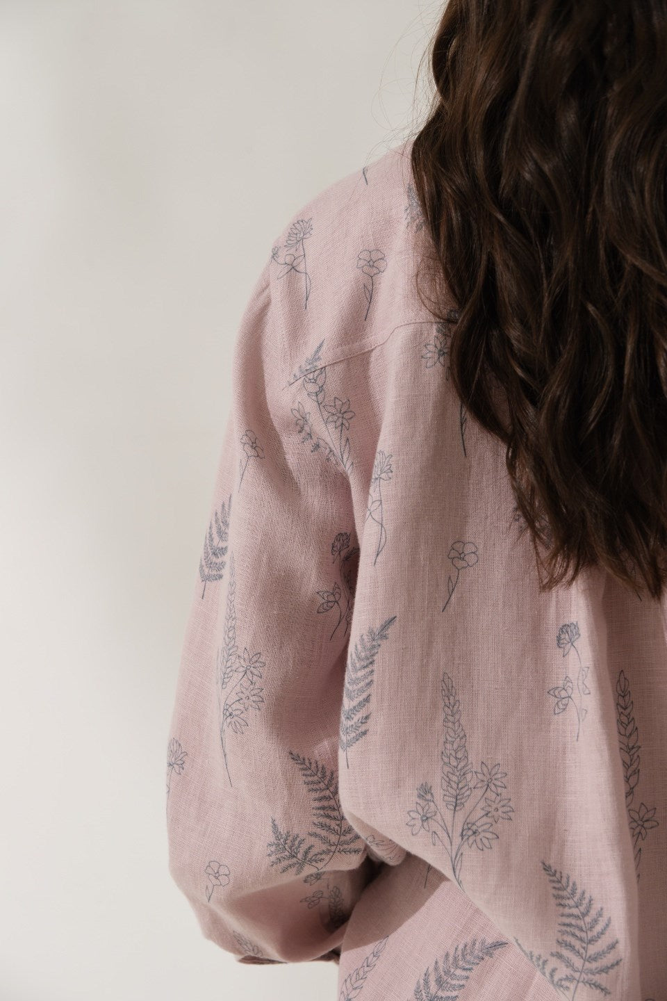 Printed shirt with cuffs