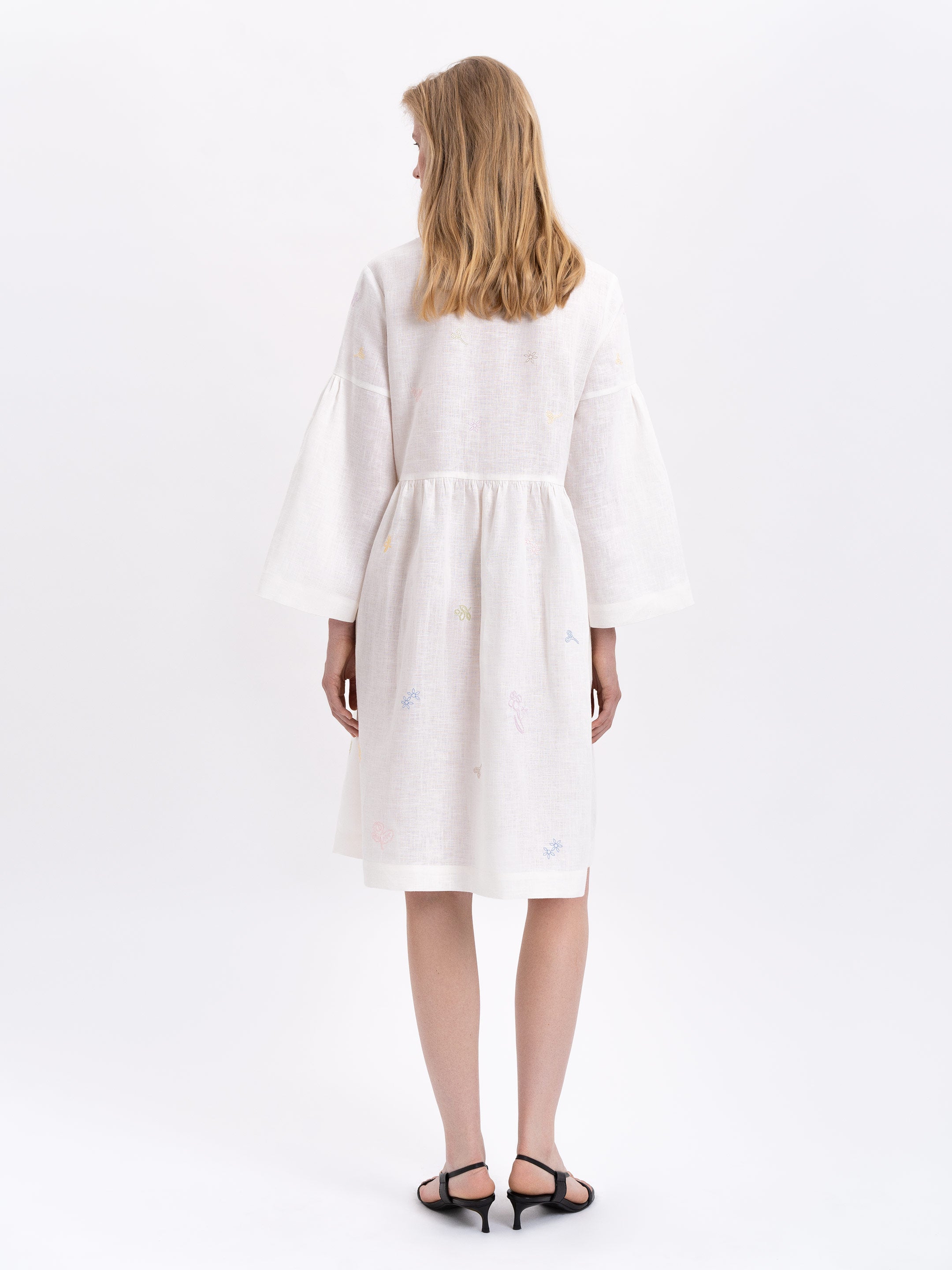Embroidered dress with ribbon collar "Irys"