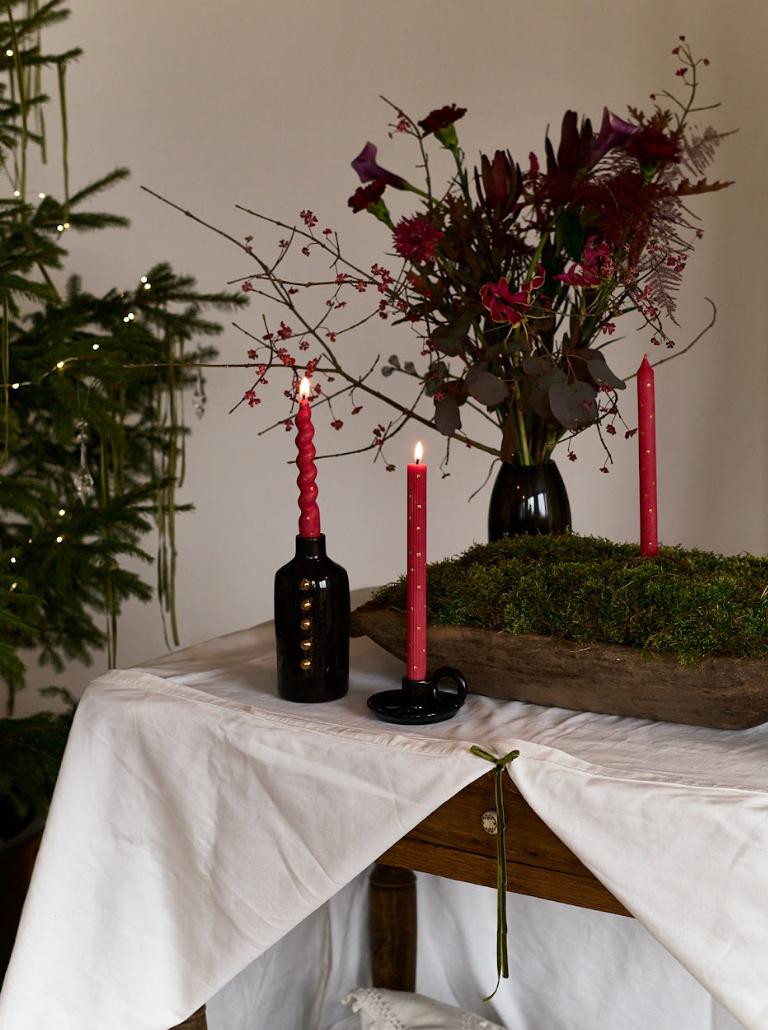 Dotted Taper Candles, Full Set of 3, Red & gold