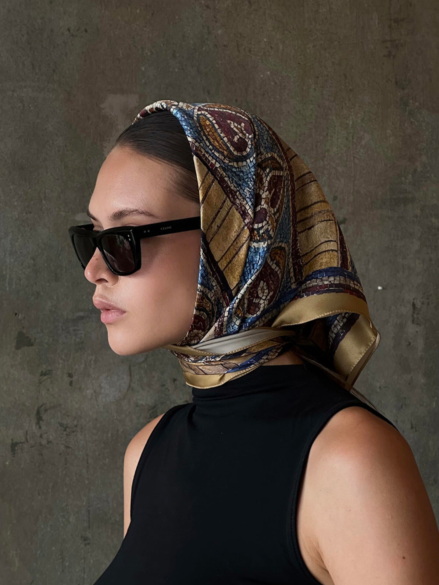 Silk scarf "Golden Gates"