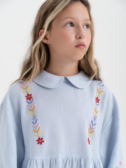 Children's dress with embroidery "Kvitna"