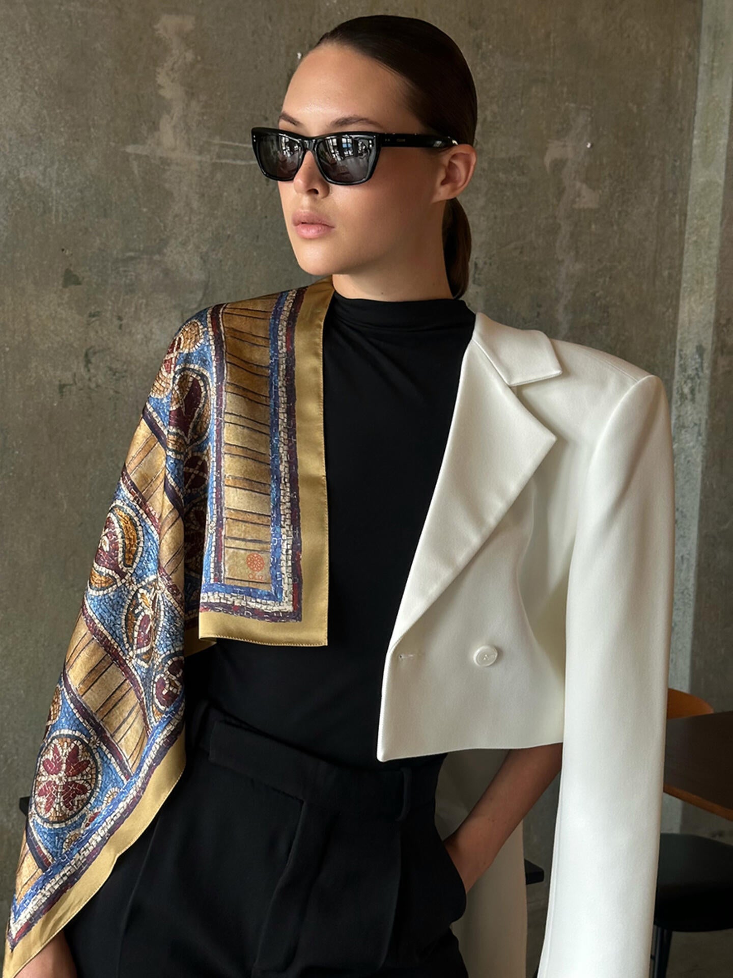 Silk scarf "Golden Gates"