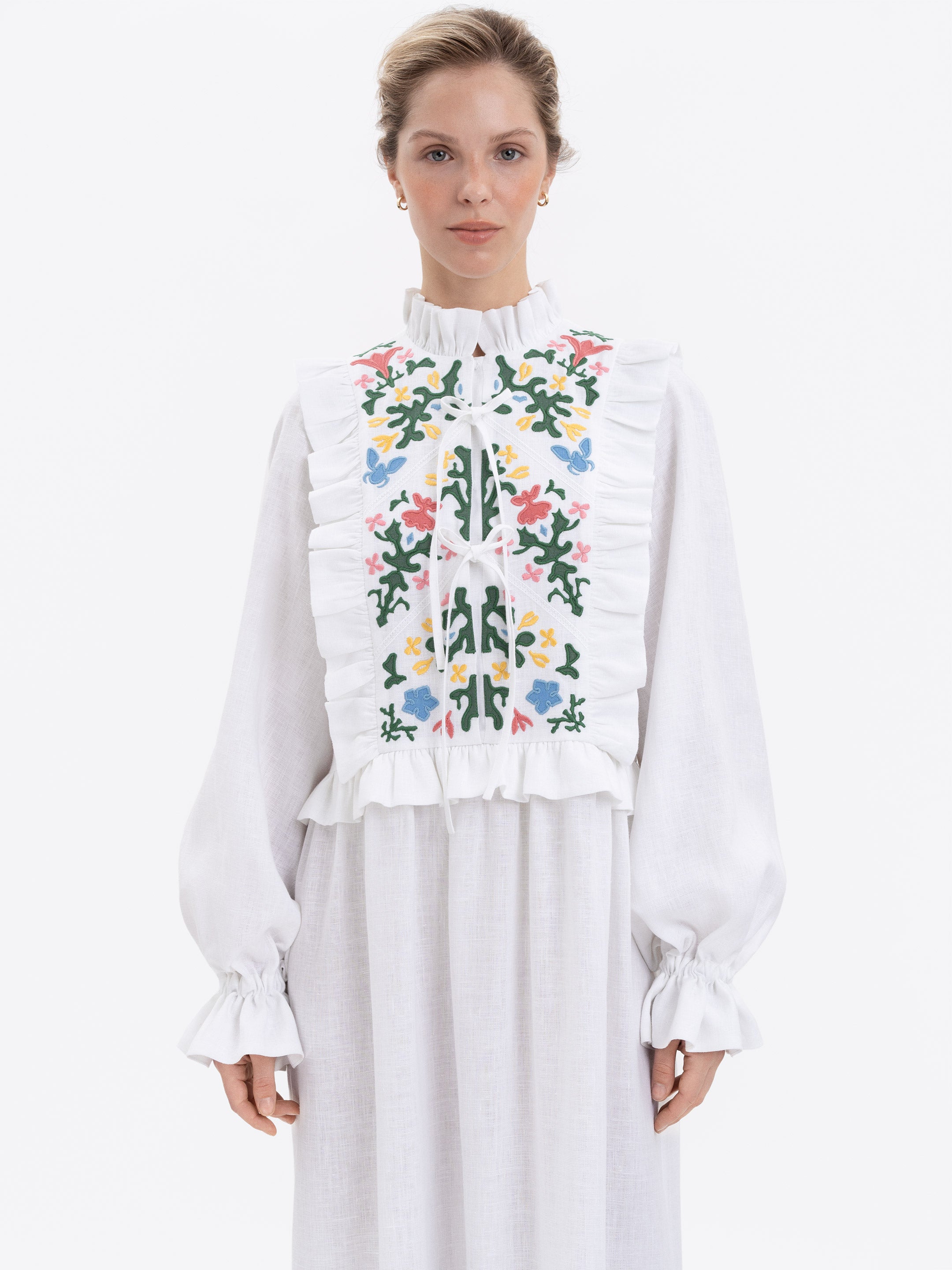 Long white dress "Lastivka"