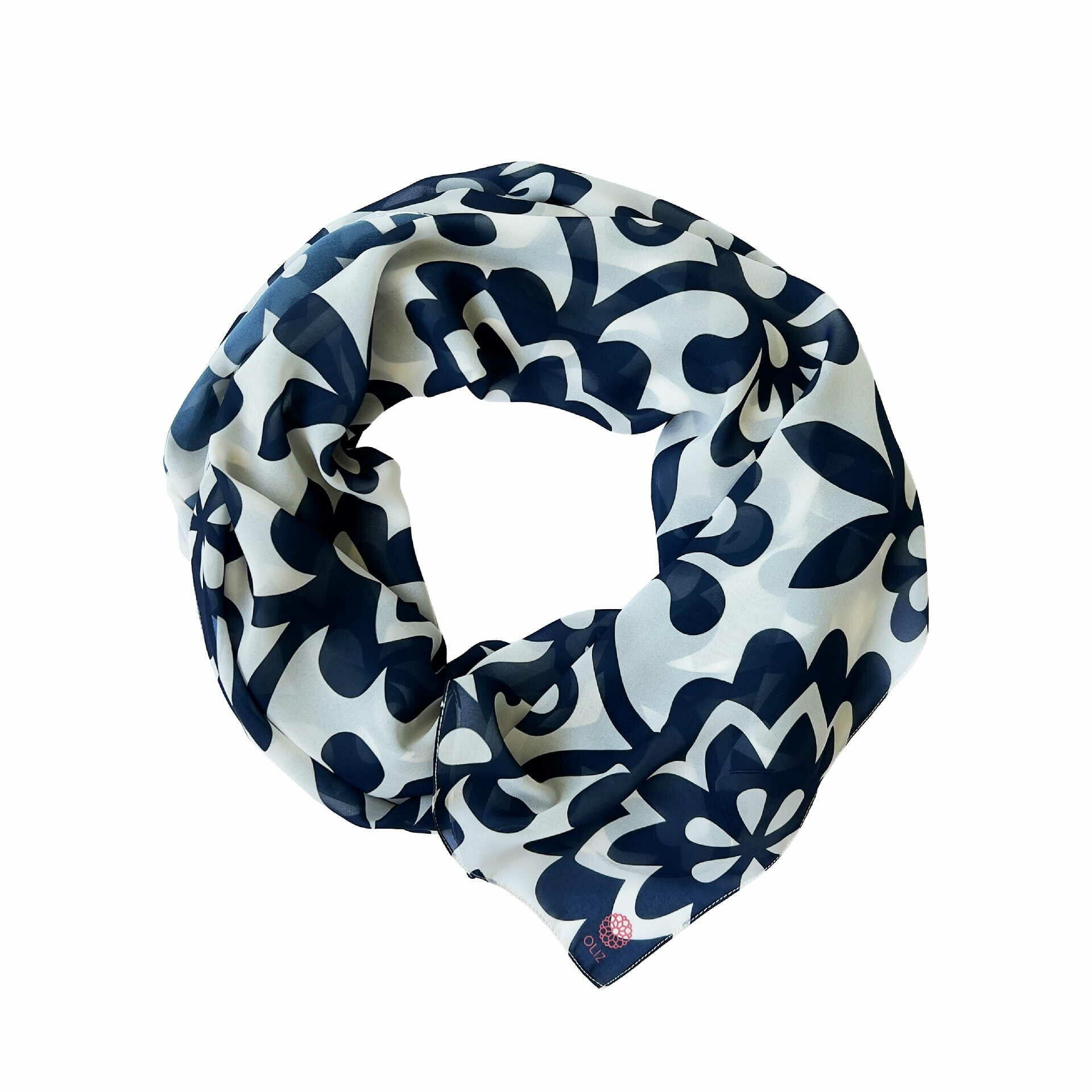 Shawl “Indigo Night” Blue and White