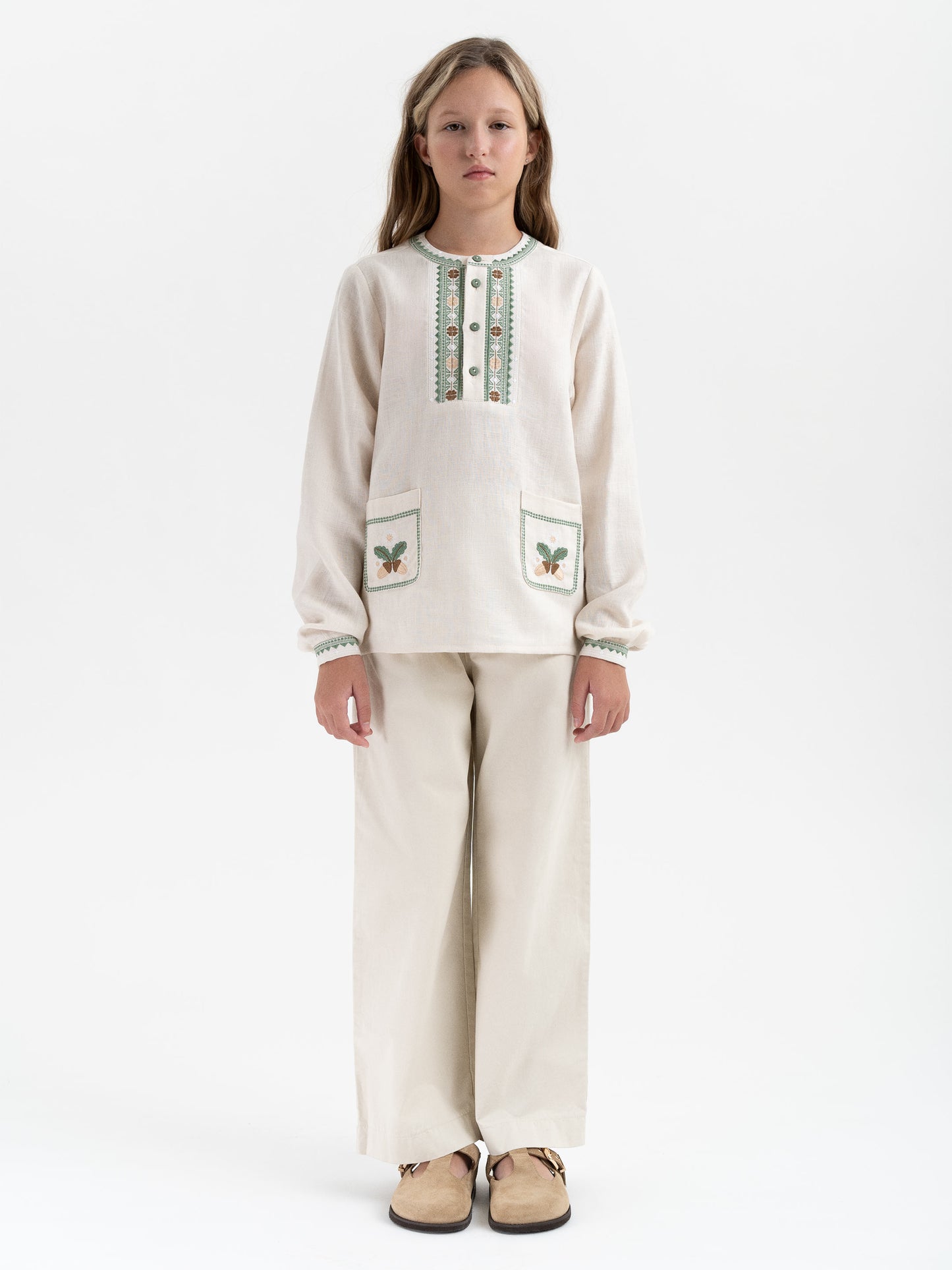 Children's embroidered shirt "Tsvirkun"